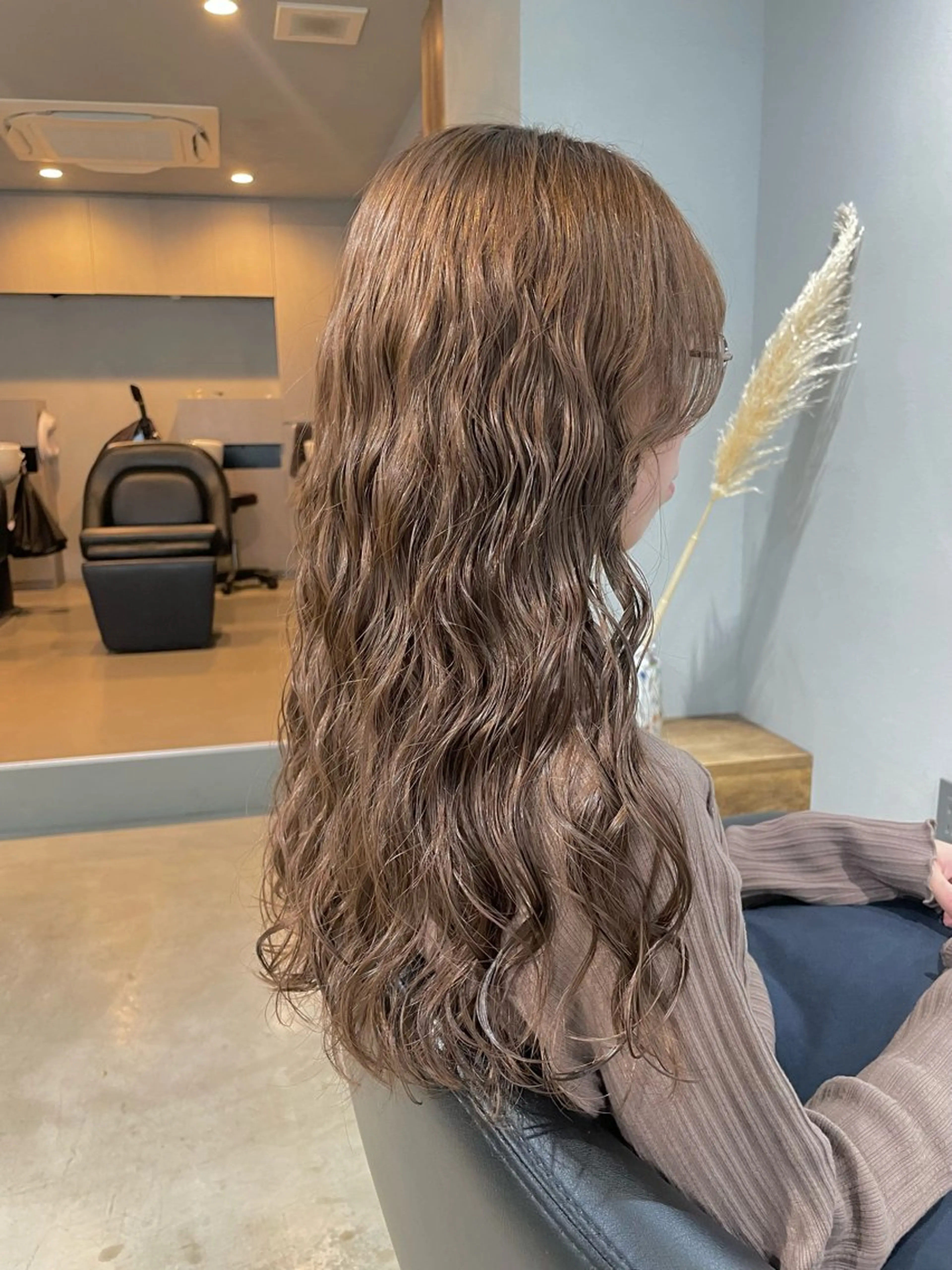 ロング パーマ 髪質改善 ロング 縮毛矯正 カット パーマ トリートメント 【arc】Ruri コテ巻き風パーマのヘアスタイル