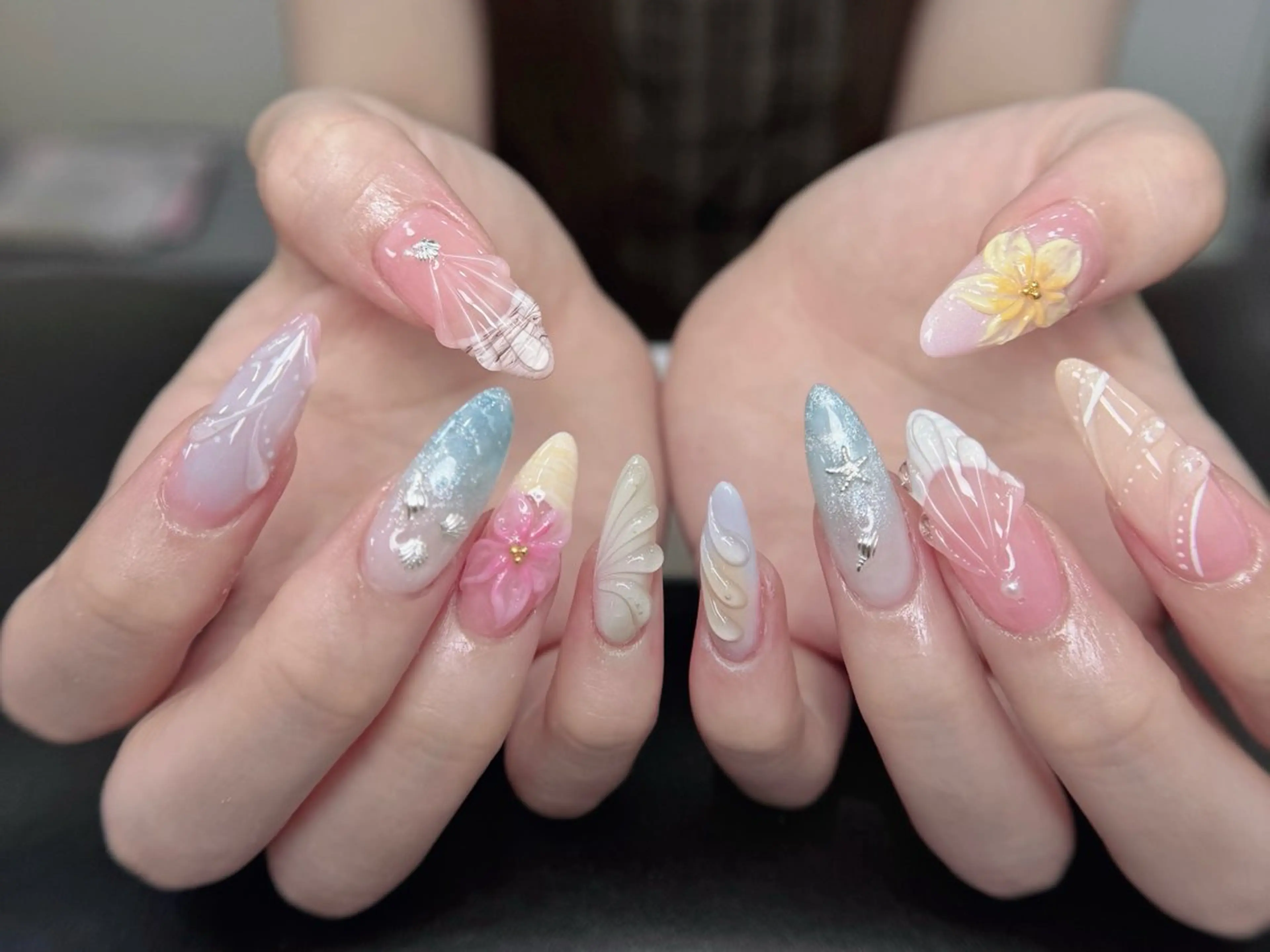 ネイル ジェルネイル 韓国ネイル ロングネイル 持ち込み パラジェル ハンドネイル Luci Nailのネイルデザイン