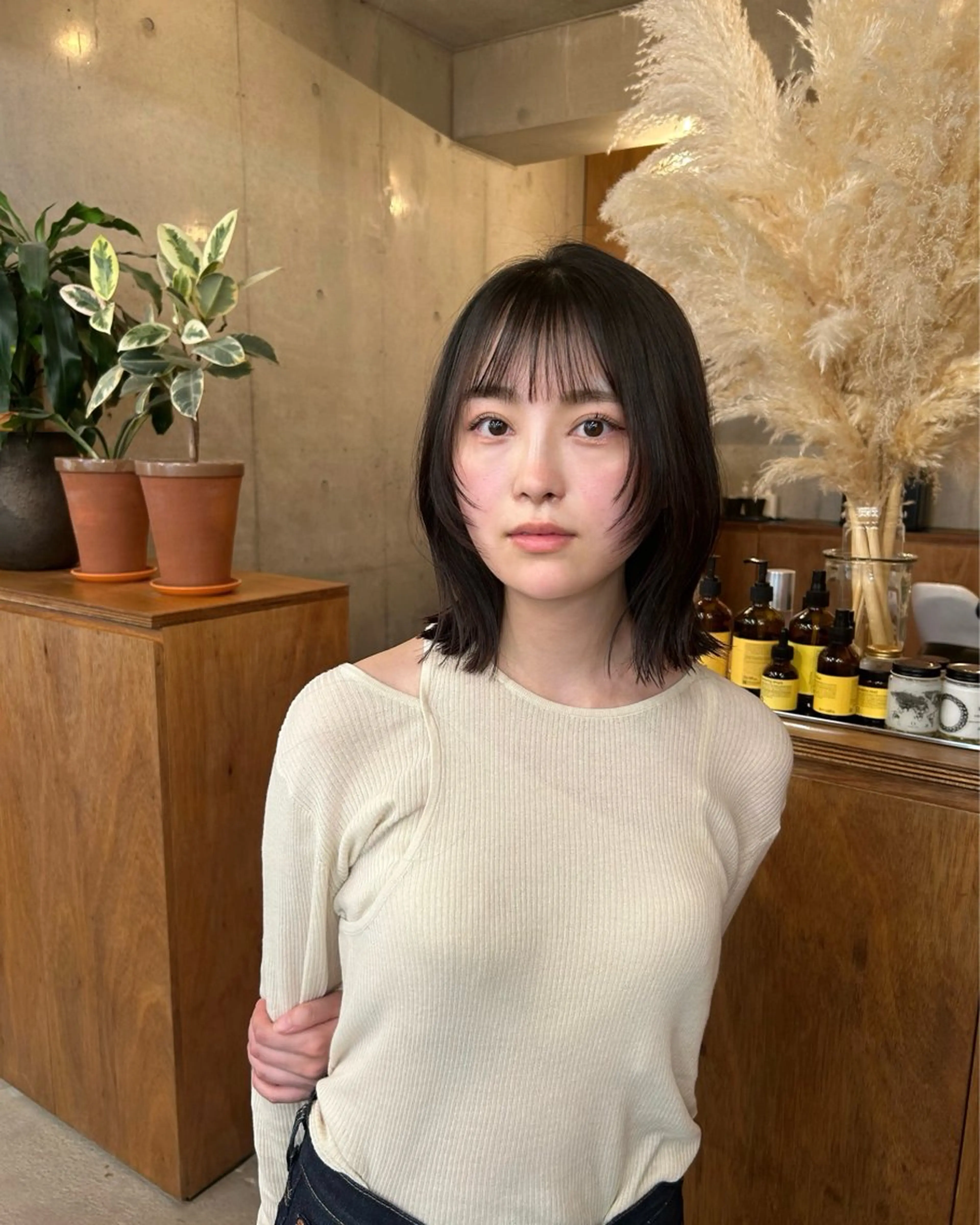 ミディアム ボブ Stoop所属・伊賀 海優のヘアスタイル