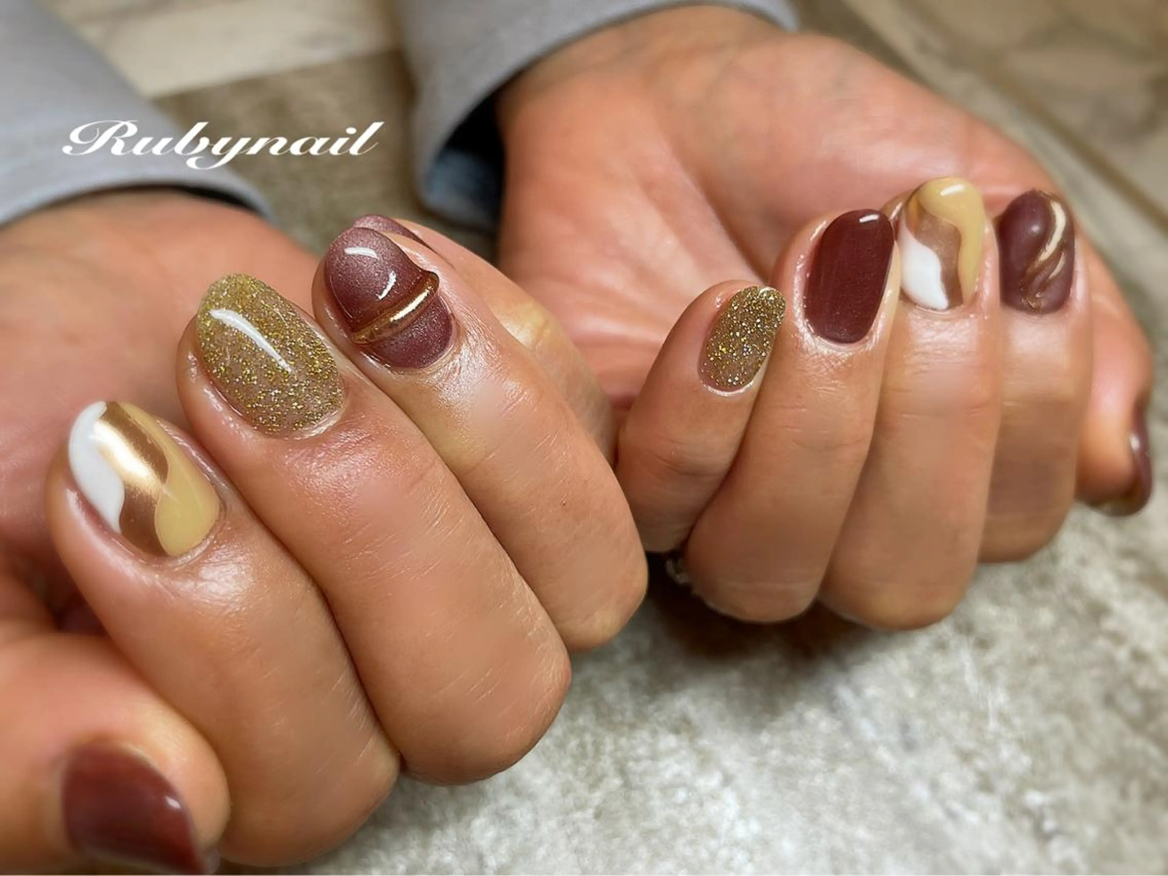 ネイル マグネットネイル ミラーネイル Rubynail所属・プライベートサロン Rubynailのネイルデザイン