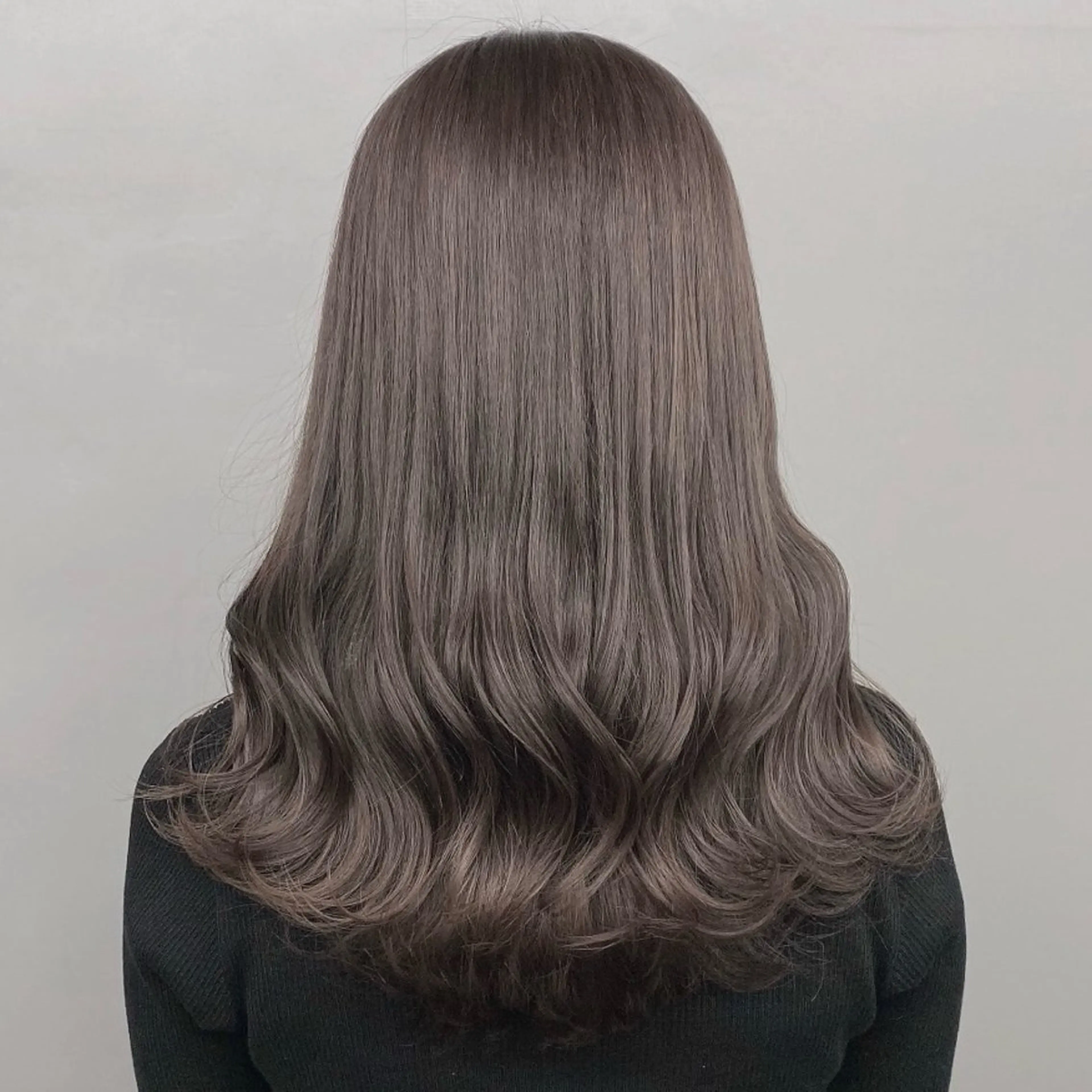 セミロング ヘアカラー トリートメント グレージュ 透明感 ブリーチなし田島晃汰のヘアスタイル