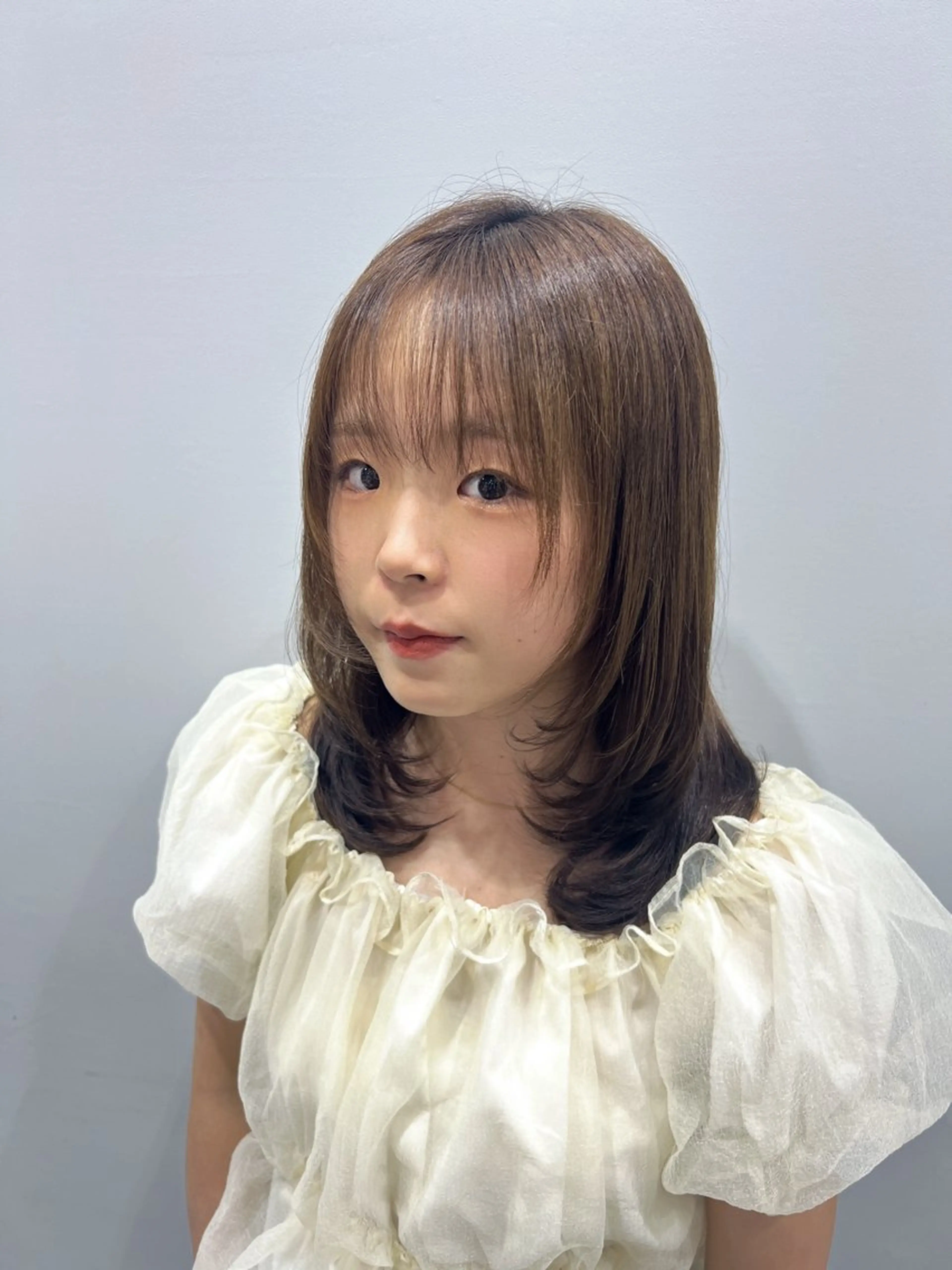 ミディアム 顔周りカット レイヤーカット 田辺 湧愛のヘアスタイル