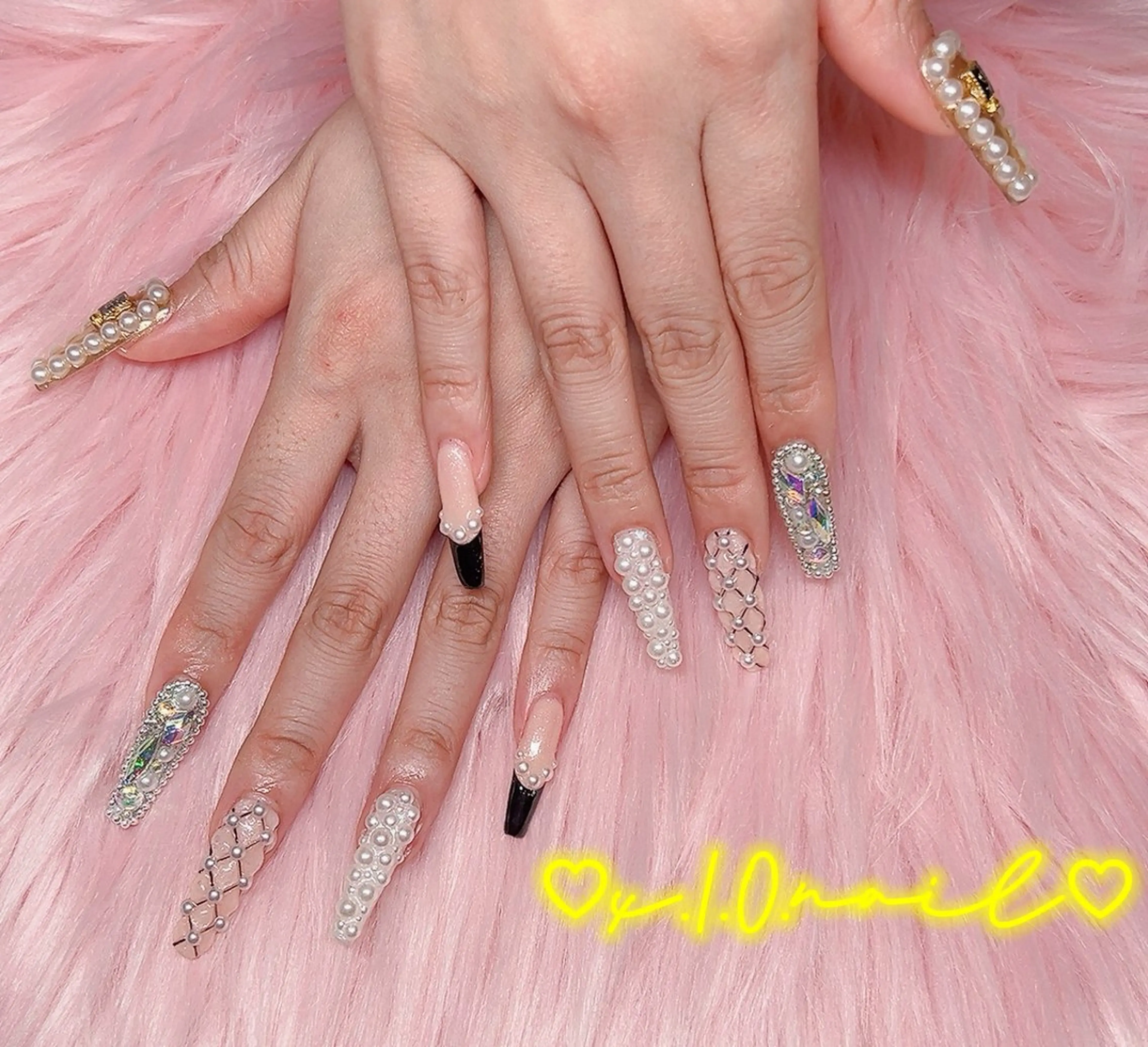 ネイル 成人式 フレンチネイル ハンドネイル x.1.0.nail ♡Cのネイルデザイン