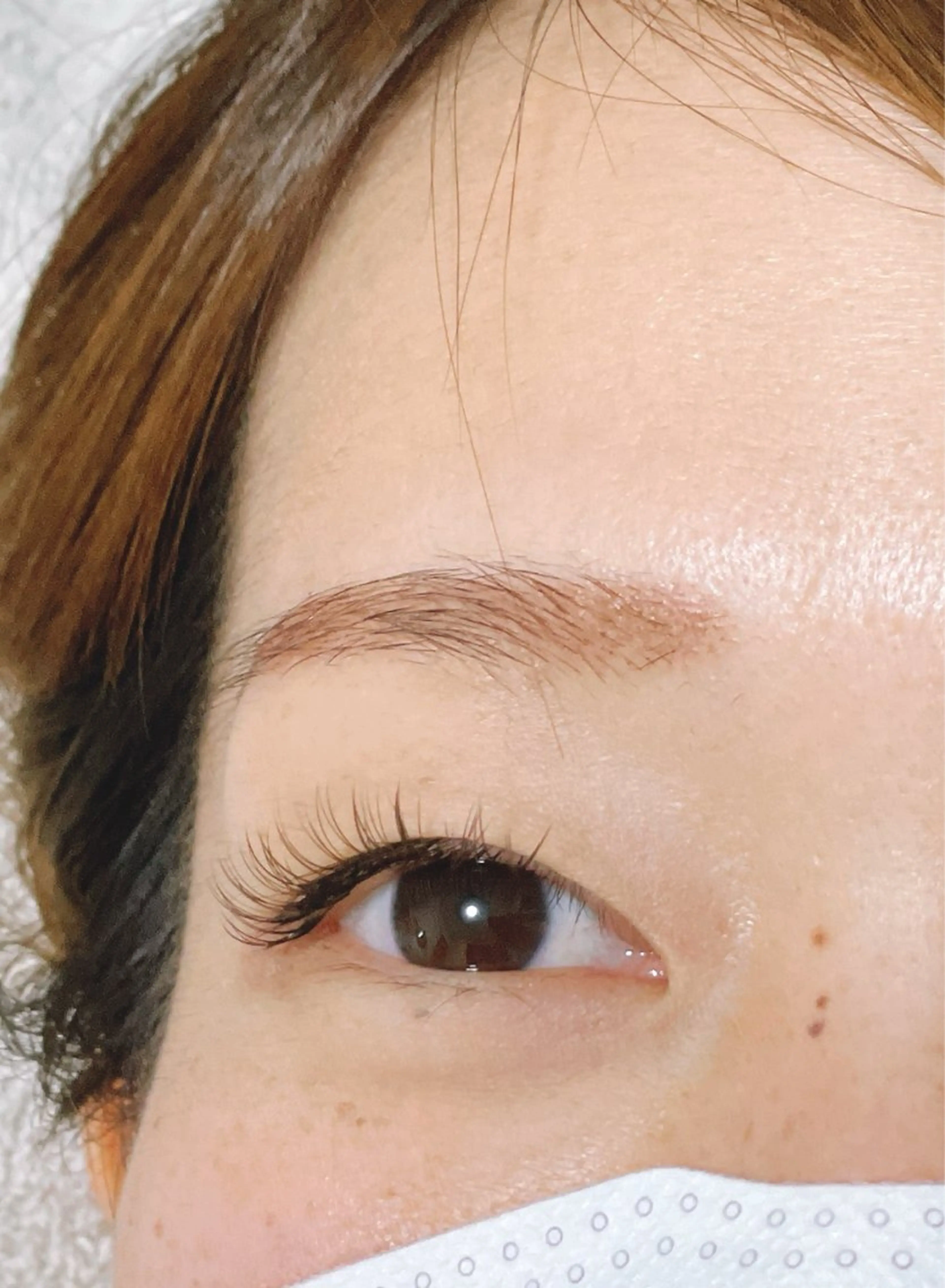 マツエク・マツパ バインドロック カラーマツエク BELLE U所属・BELLE  U KONDOの眉毛・アイブロウイメージ