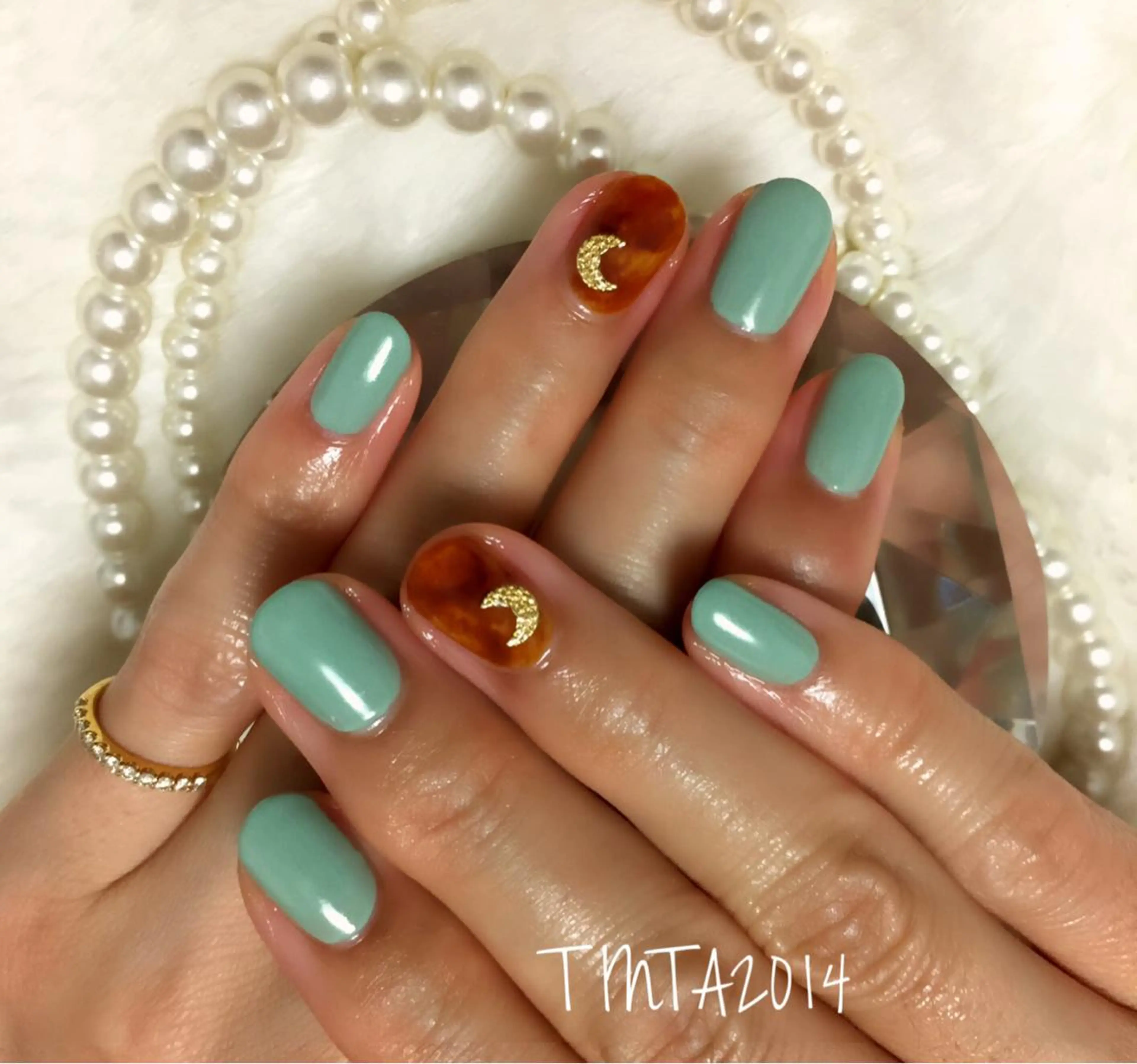 ネイル べっ甲ネイル グリーン ネイルサロン ティンタ所属・馬場 典子のネイルデザイン