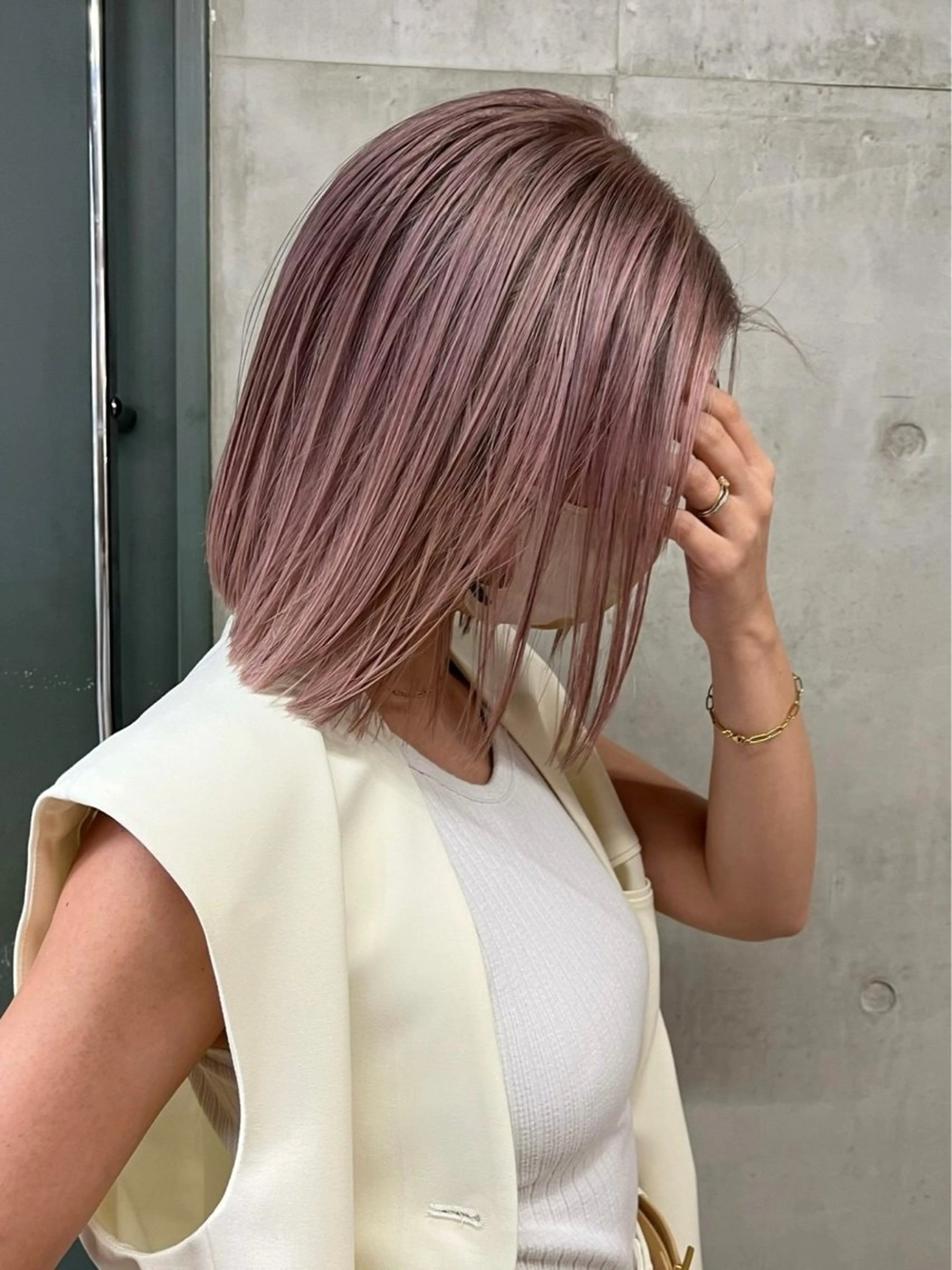 ショート カラー ベージュカラー ブリーチ ケアブリーチ 透明感カラー ダブルカラー カット SALT WATER所属・🫐 𝐌𝐚𝐨 🫐似合わせcutのヘアスタイル