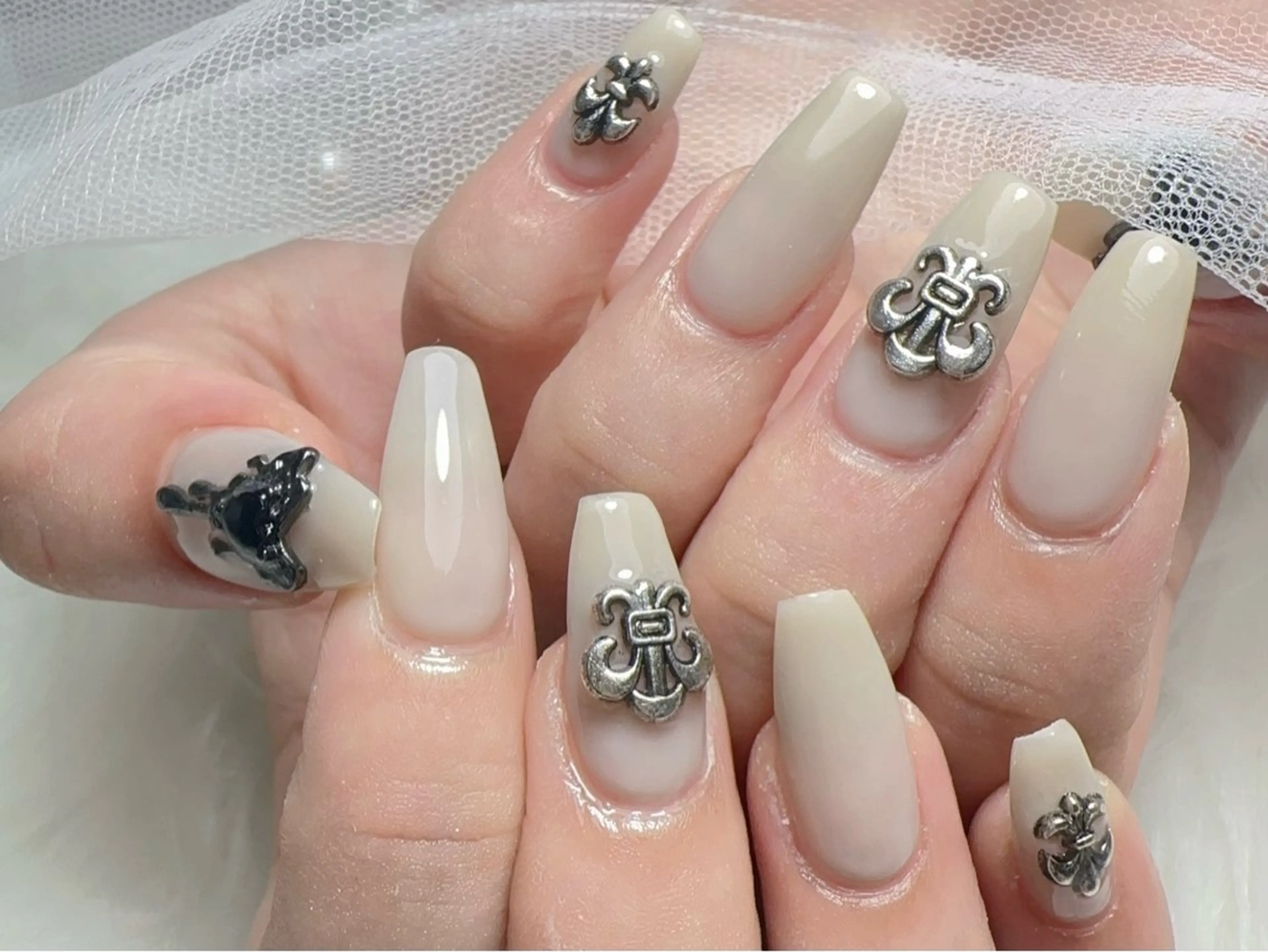 ネイル スカルプネイル 西野 カナのネイルデザイン