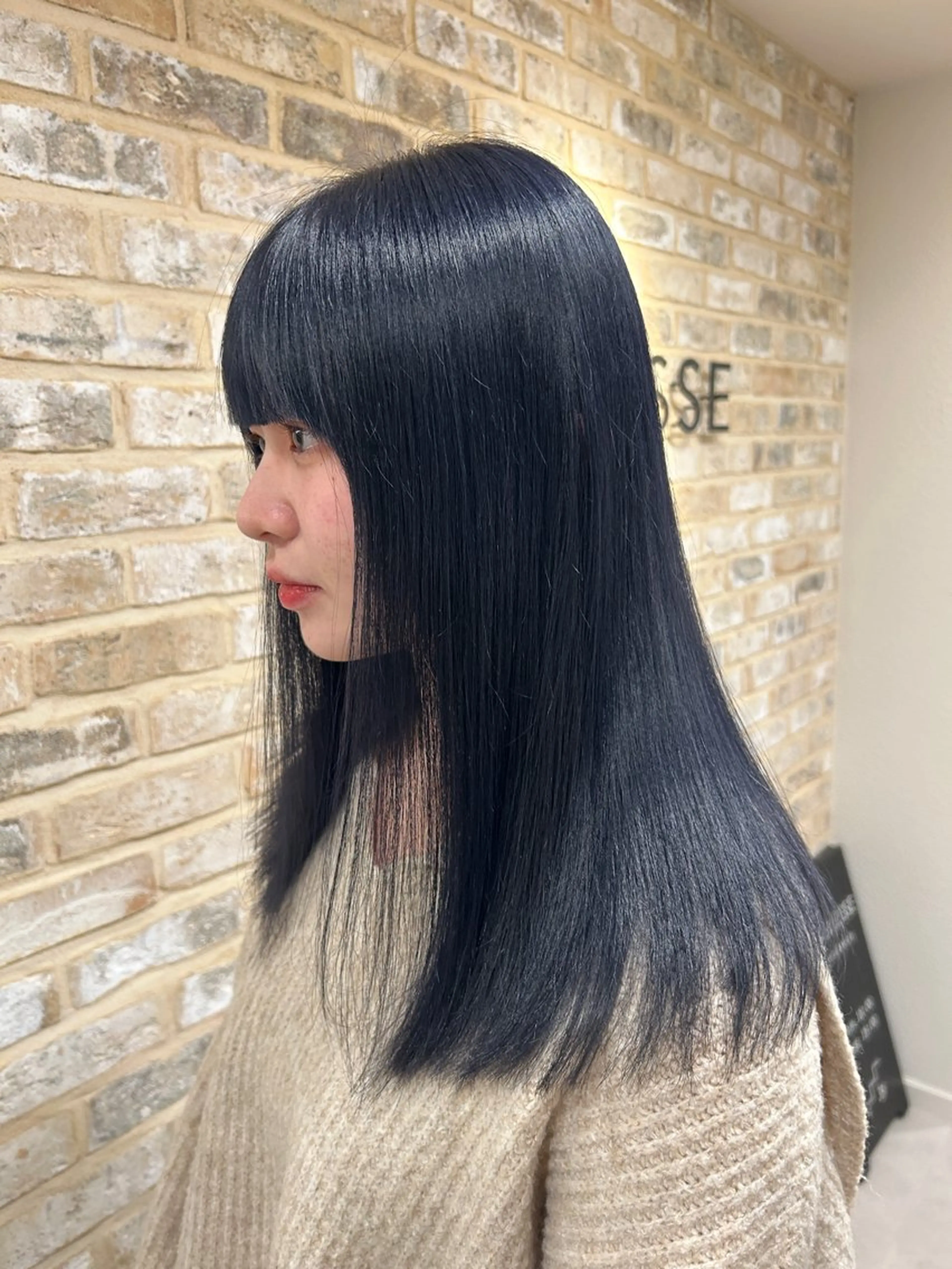 ロング カラー 黒髪 ブルーカラー ブルーブラック カット ヘアカラー ハイトーン/ ウルフ/suzuhaのヘアスタイル