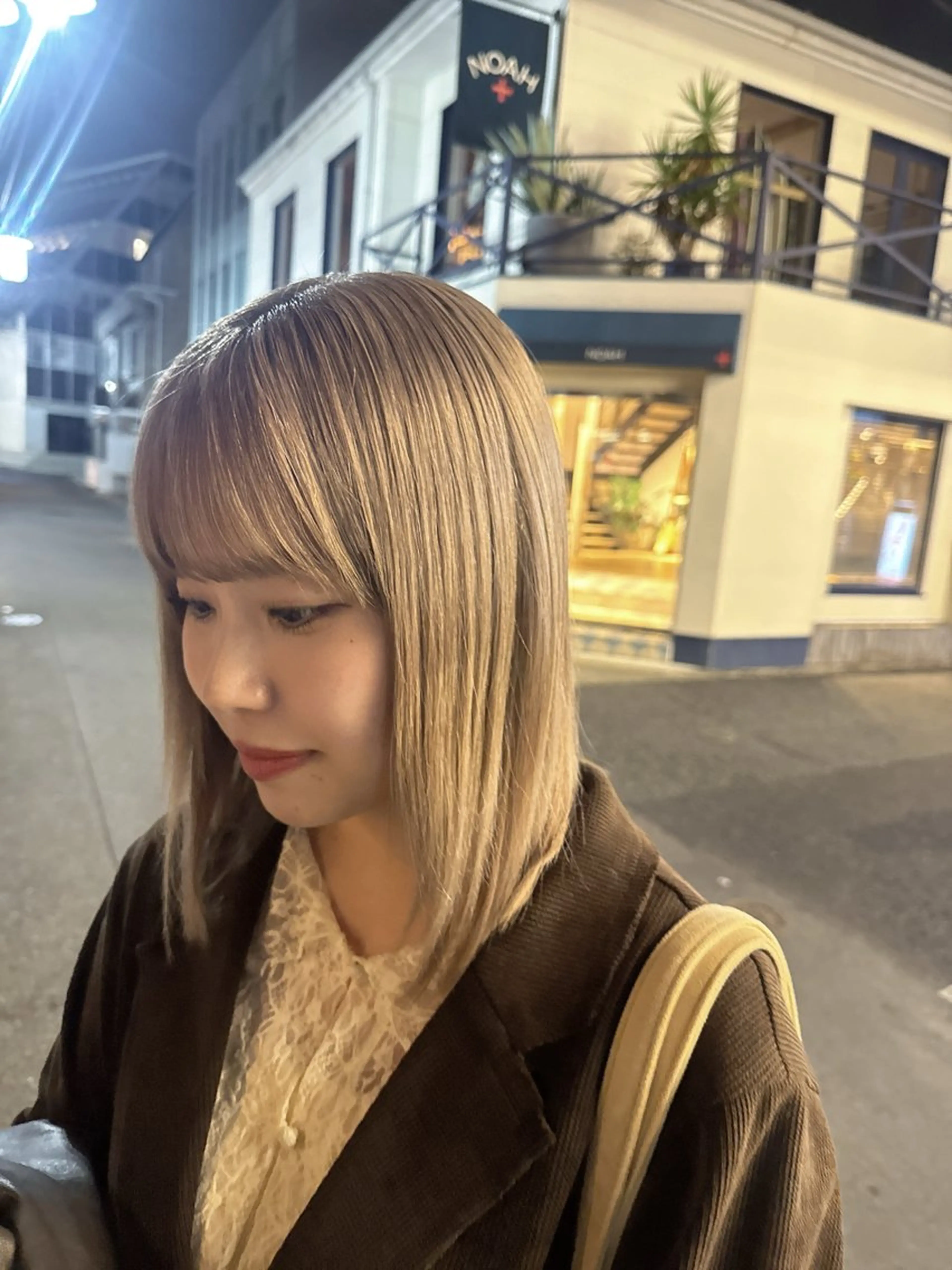 ミディアム カラー ベージュカラー ブリーチ ブロンド ケアブリーチ 透明感カラー カット ヘアカラー 💎透明感カラー特化 💎TAISEIのヘアスタイル