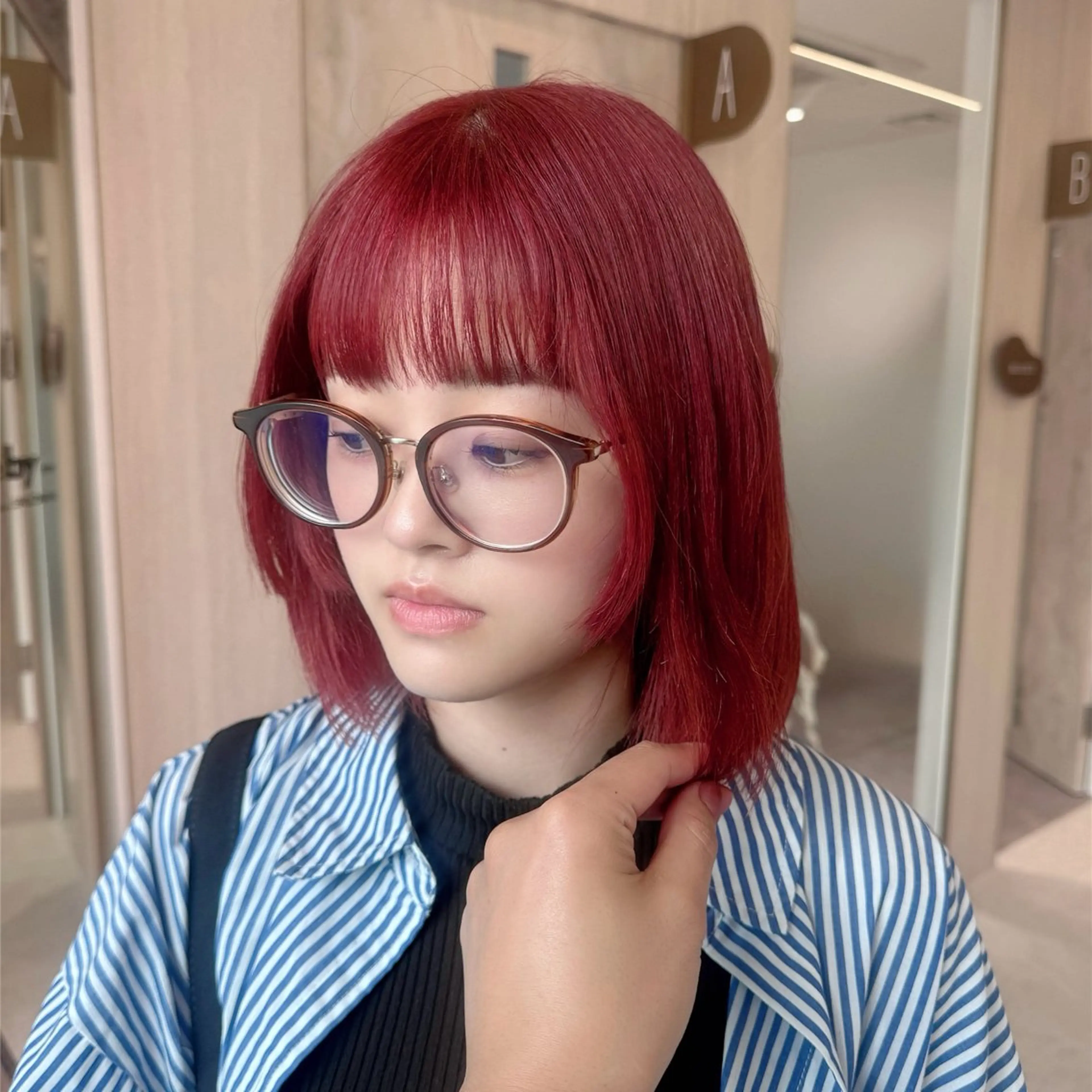 ショート カット ヘアカラー トリートメント foto所属・𝐁𝐋𝐔𝐄𝐓 /カット特化/荒井のヘアスタイル