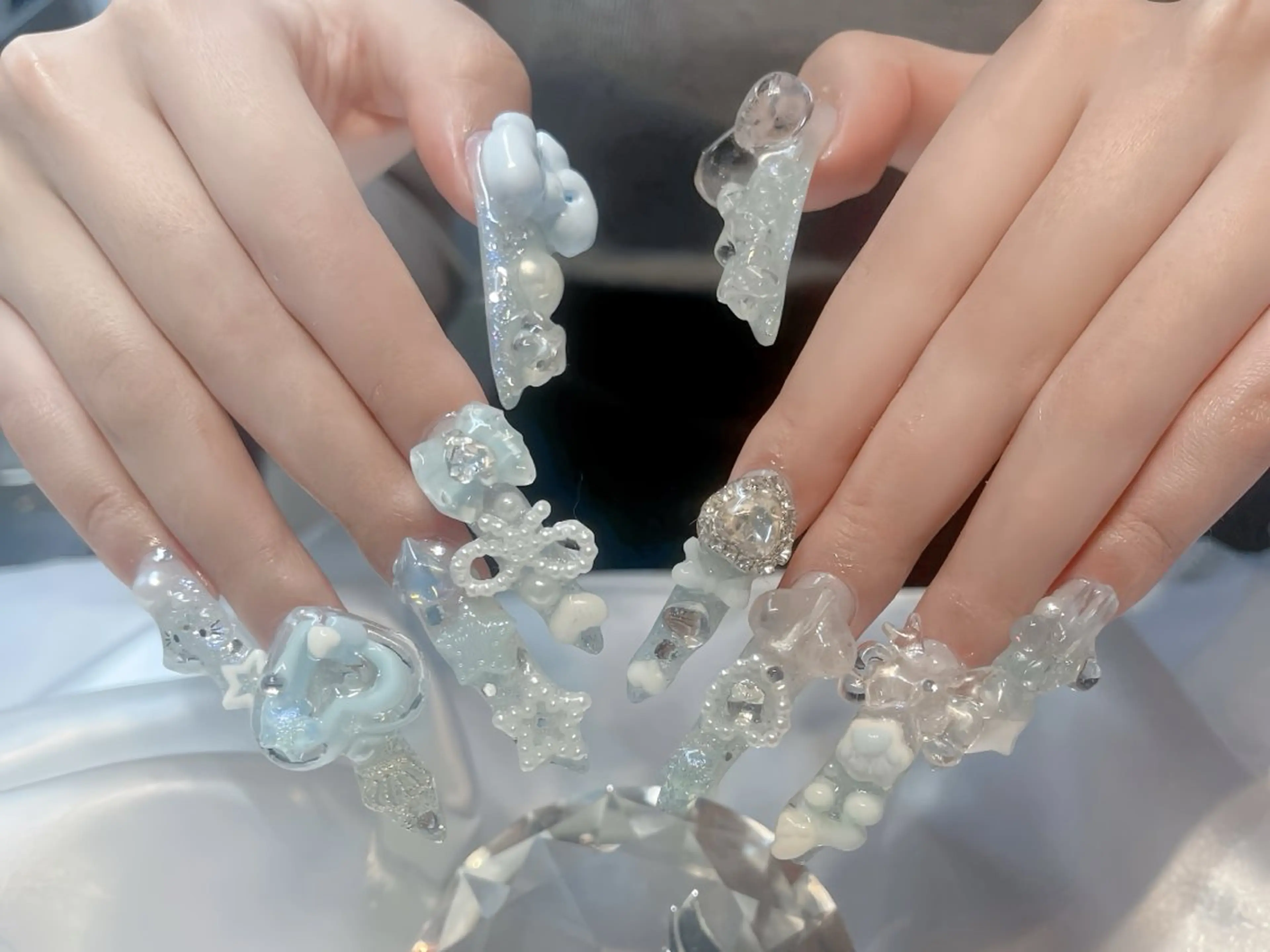 ネイル アートネイル 成人式 ロングネイル ニュアンスネイル スカルプネイル ハンドネイル Rin Nail 新大久保店のネイルデザイン