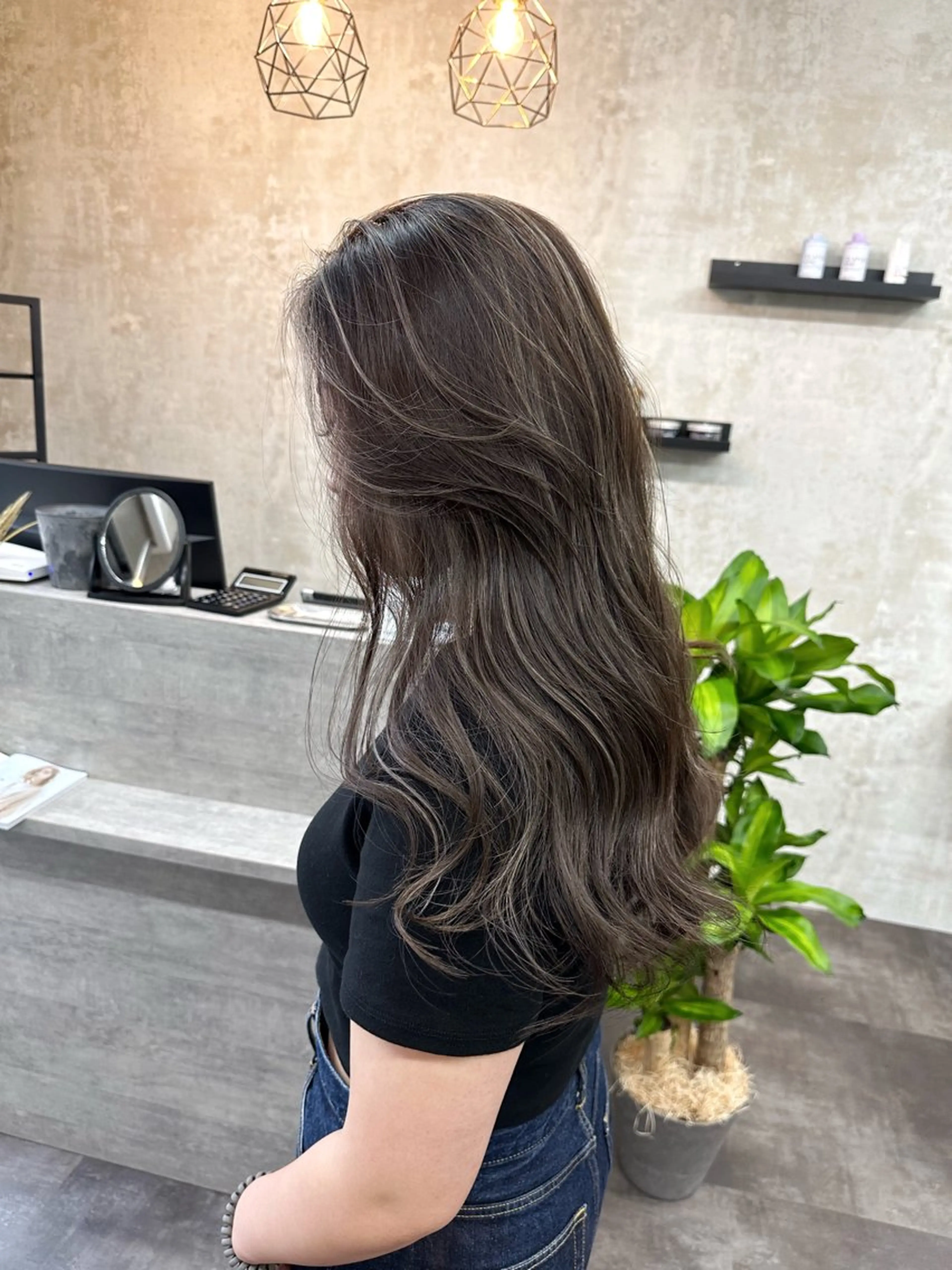 ロング カラー ハイライトカラー ハイライト カット ヘアカラー トリートメント epi エピのヘアスタイル