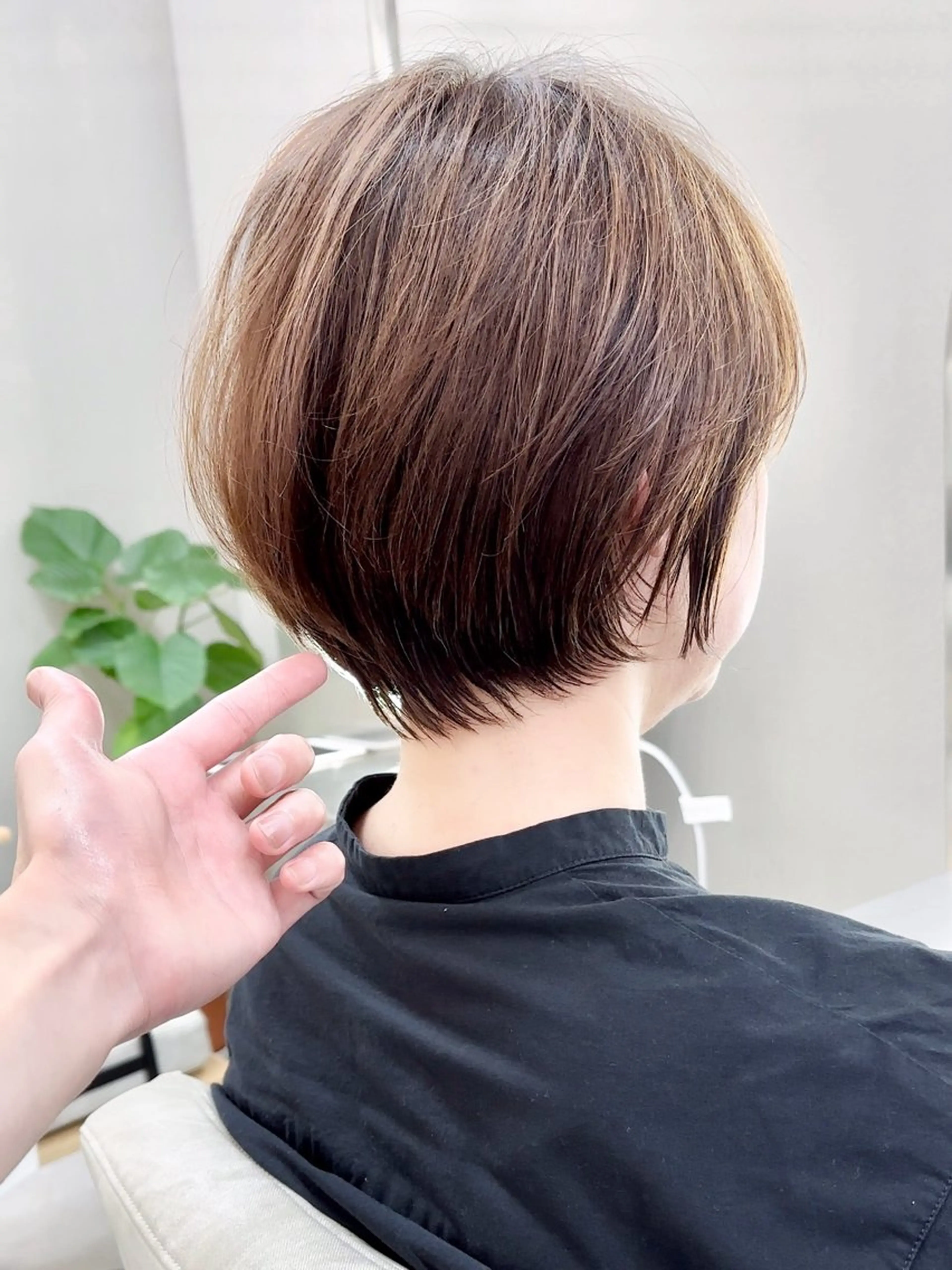 ショート カラー i.+sapporo所属・ショート/レイヤー /札幌/小山内のヘアスタイル