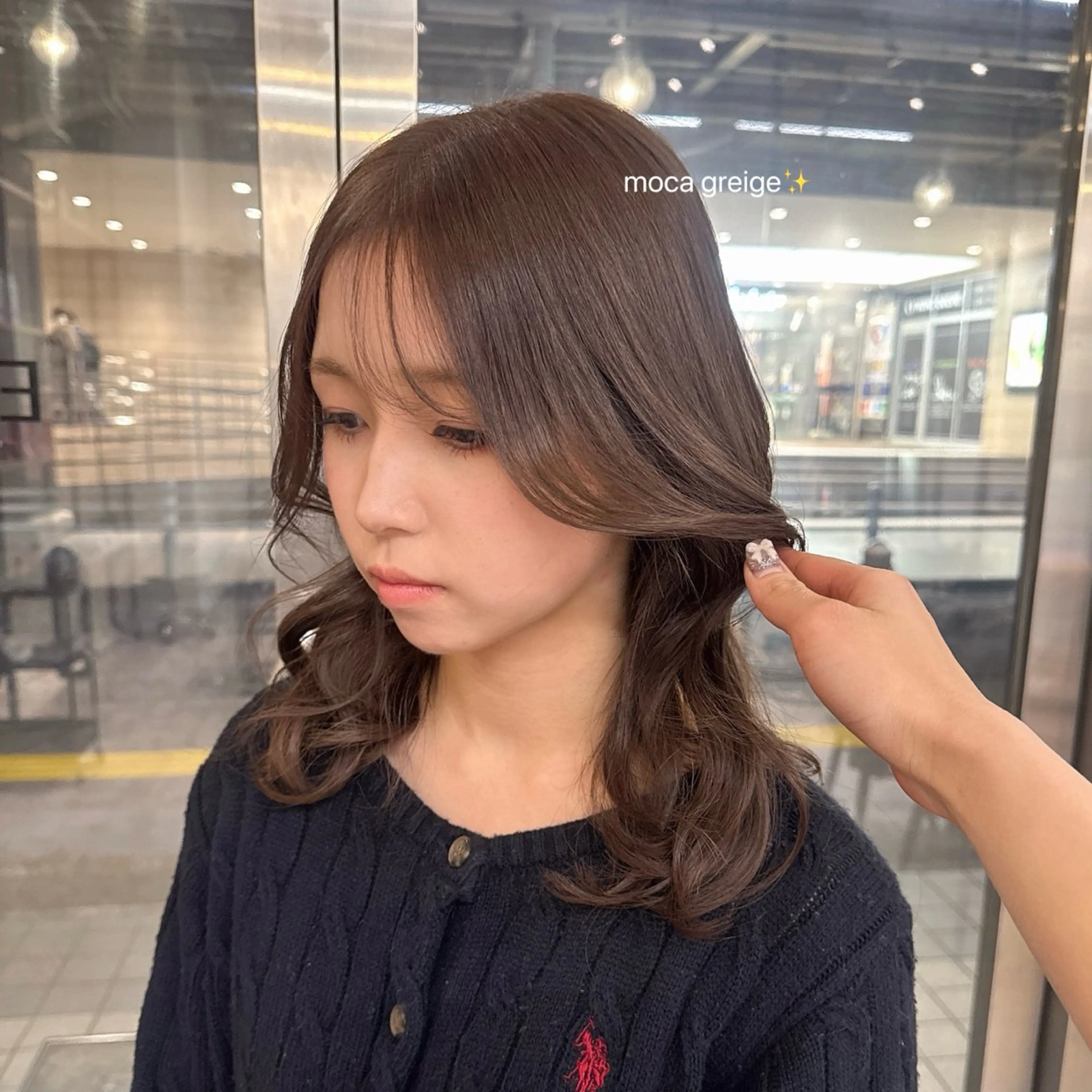 セミロング カラー グレージュ モカグレージュ ヘアカラー ハイトーン/艶カラー /ケアブリーチ/香音のヘアスタイル