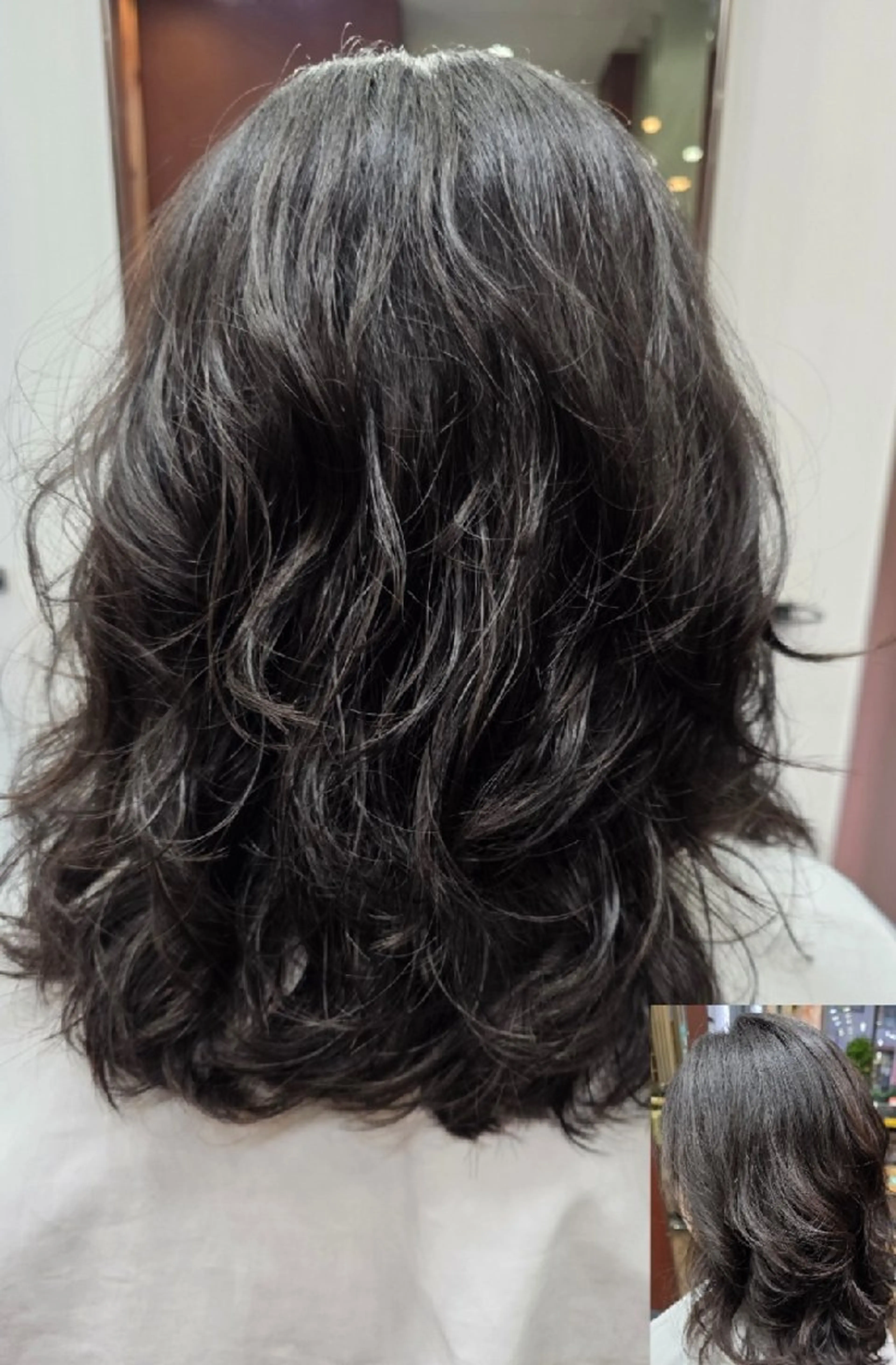 パーマ セミロング 韓国風ヘア エム、デュ所属・jeung jiookのヘアスタイル