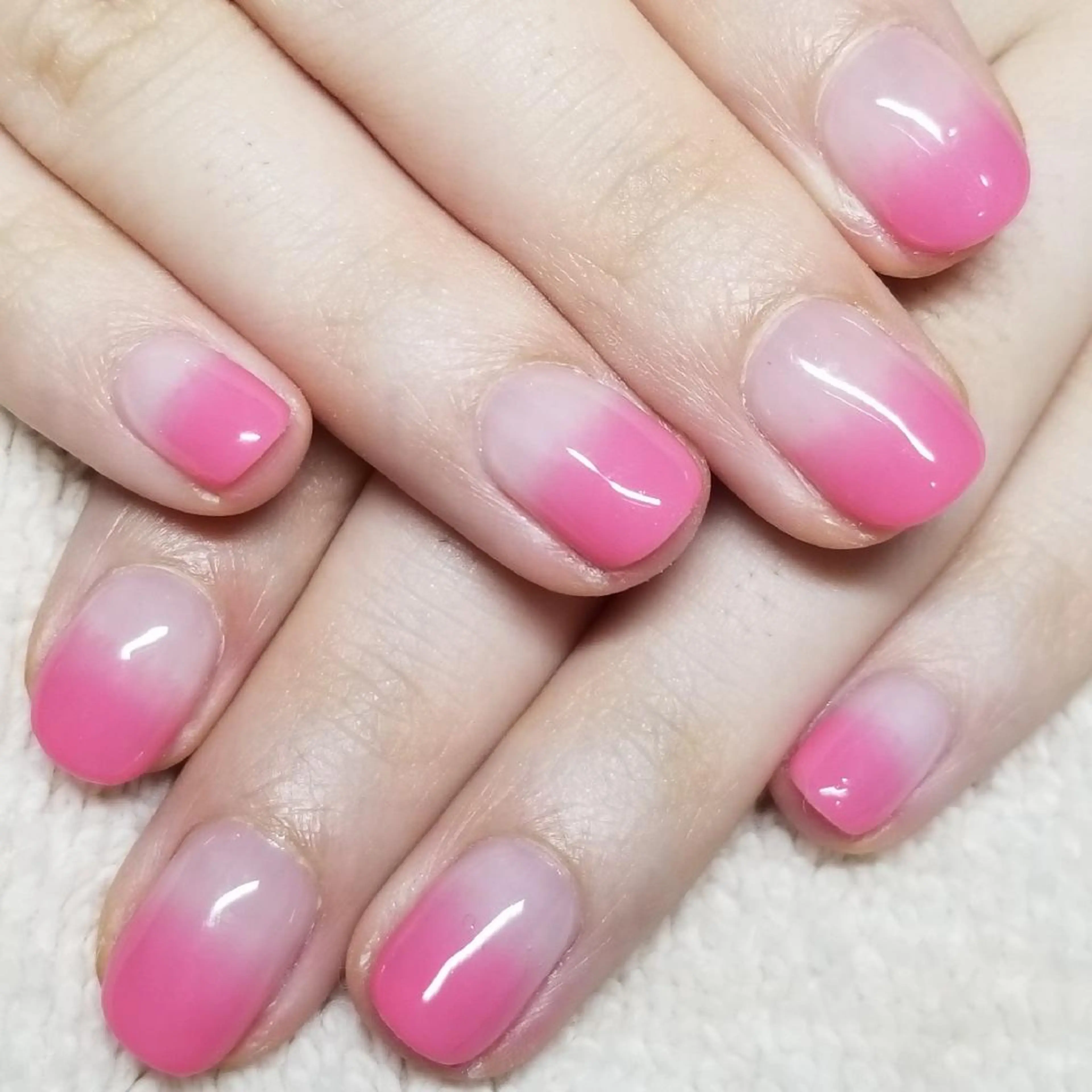 ネイル グラデーション ワンカラーネイル ピンク ハンドネイル よしだ ひろきのネイルデザイン