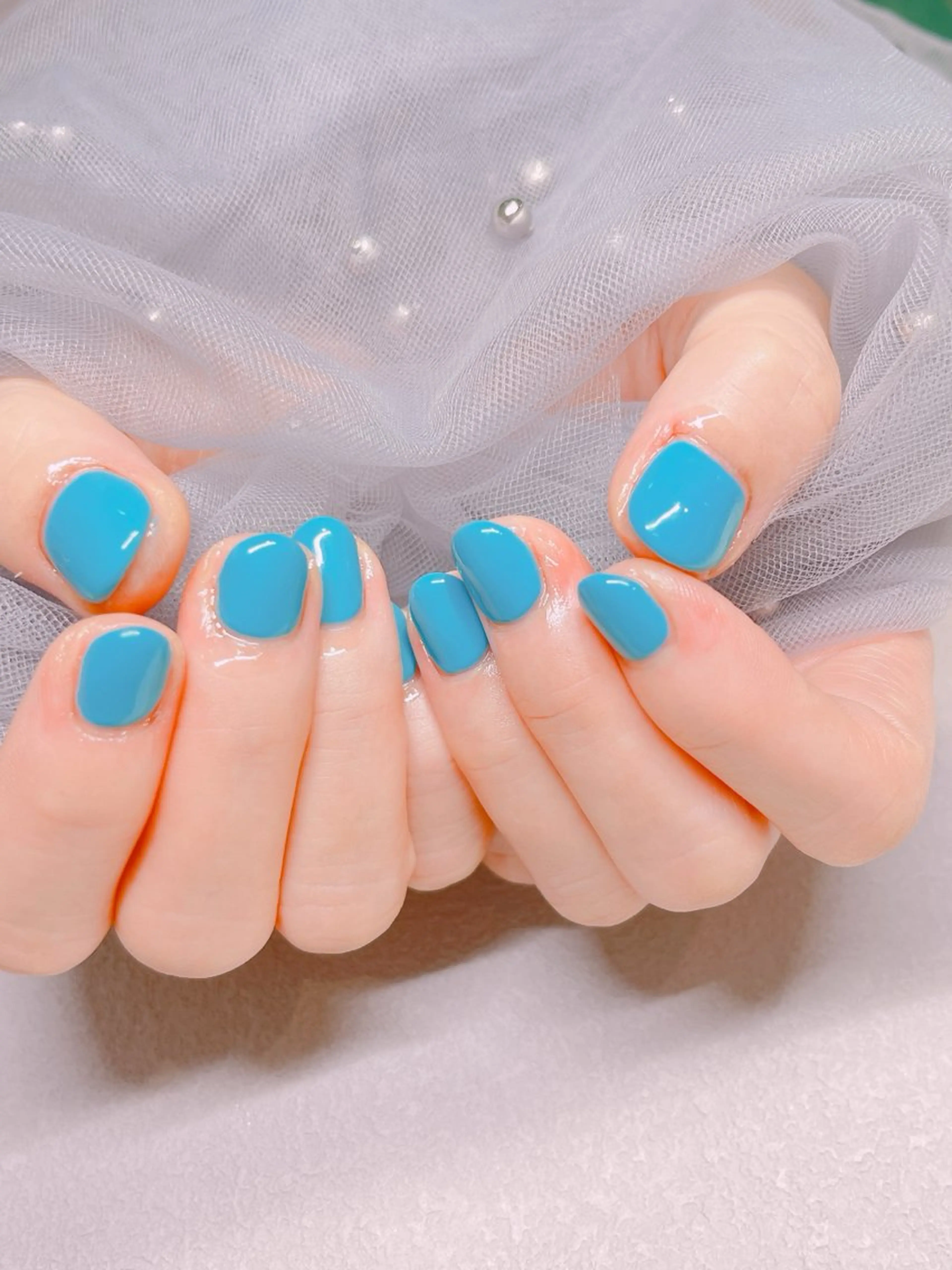 ネイル オーロラネイル ジェルネイル ニュアンスネイル オフィスネイル シンプルネイル ネイルサロン パールのネイルデザイン