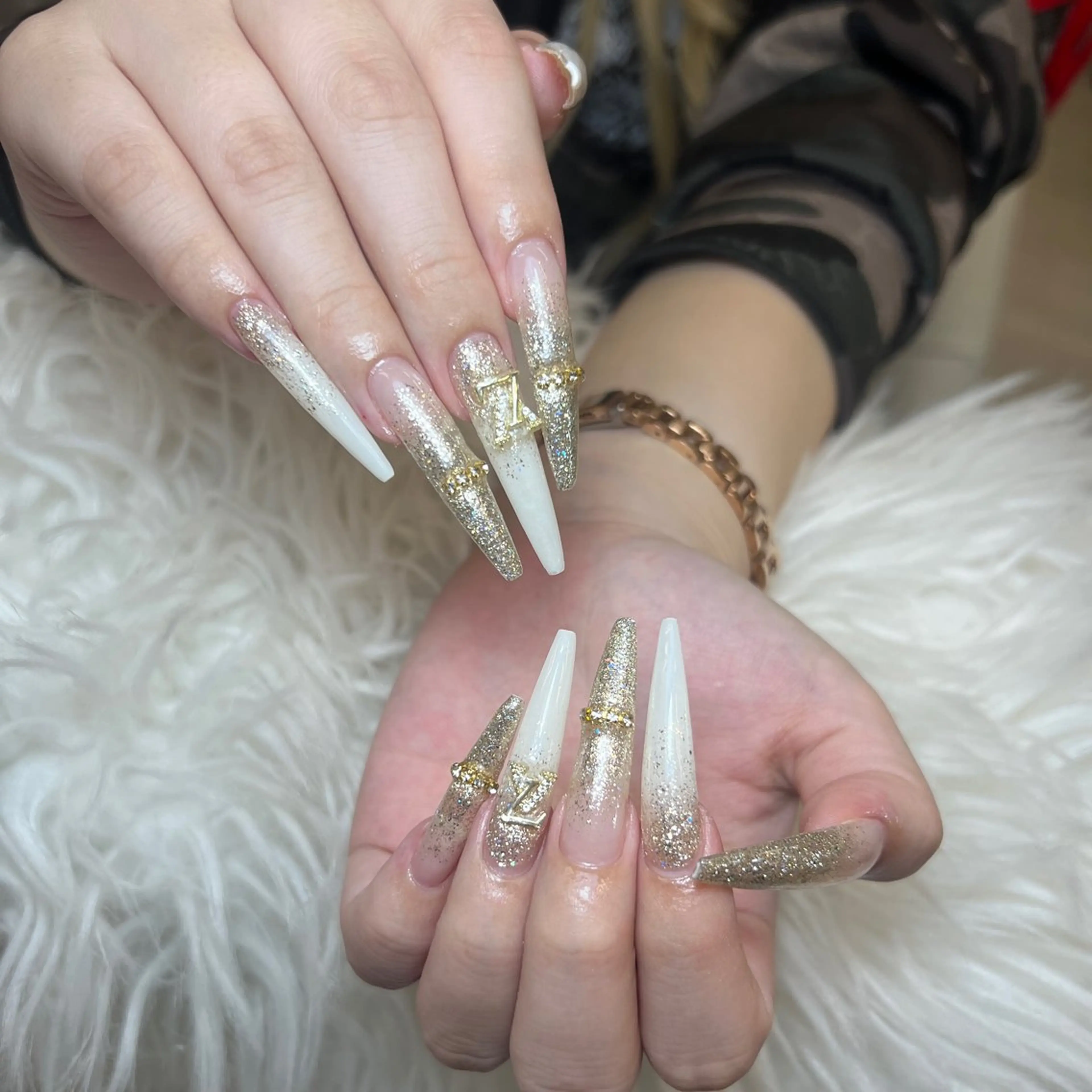 ネイル アートネイル オーロラネイル チークネイル 長さ出し フットネイル Noiranail_ studio川越西口のネイルデザイン