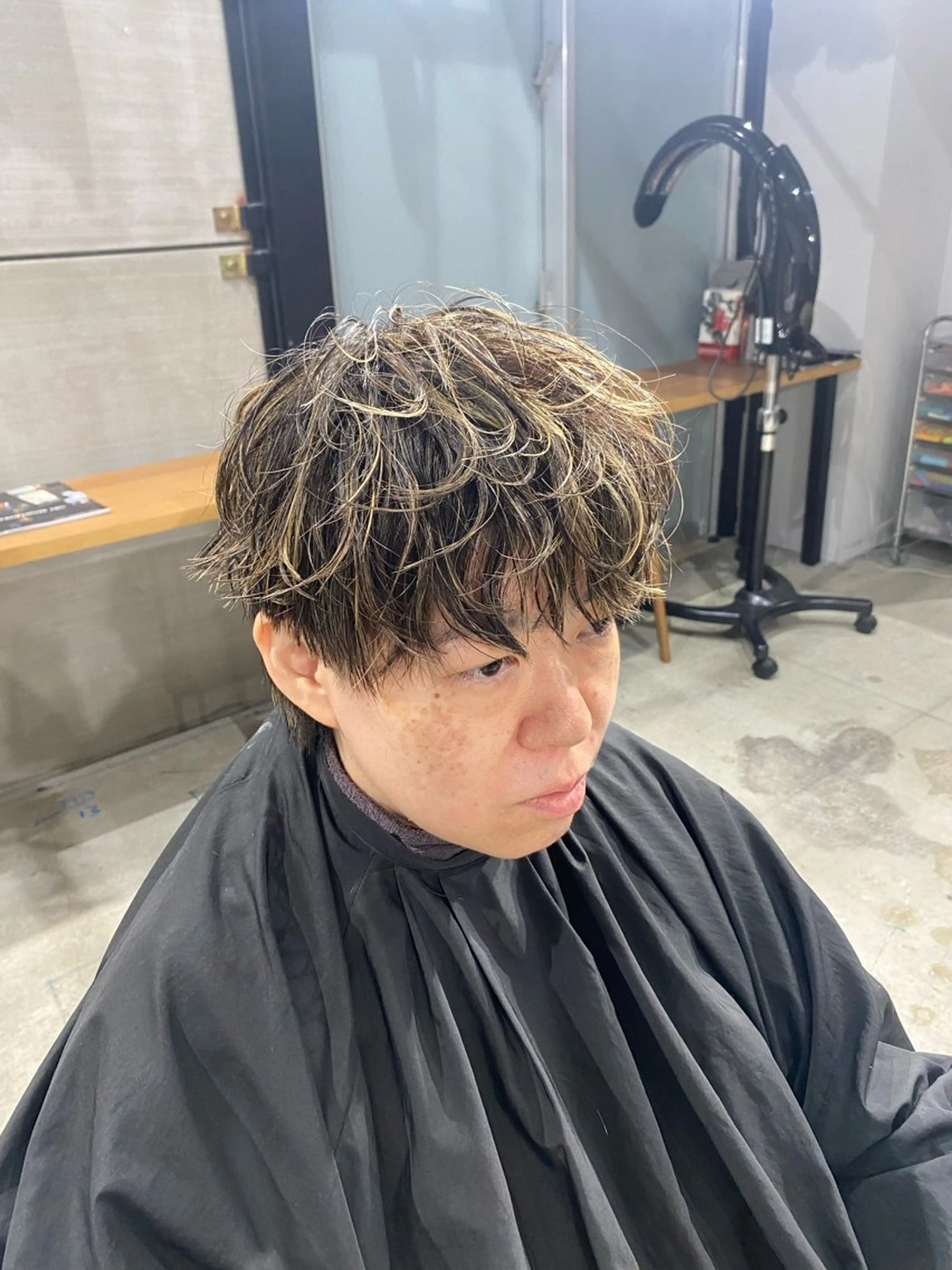 ショート ヘアカラー 村田 健のヘアスタイル