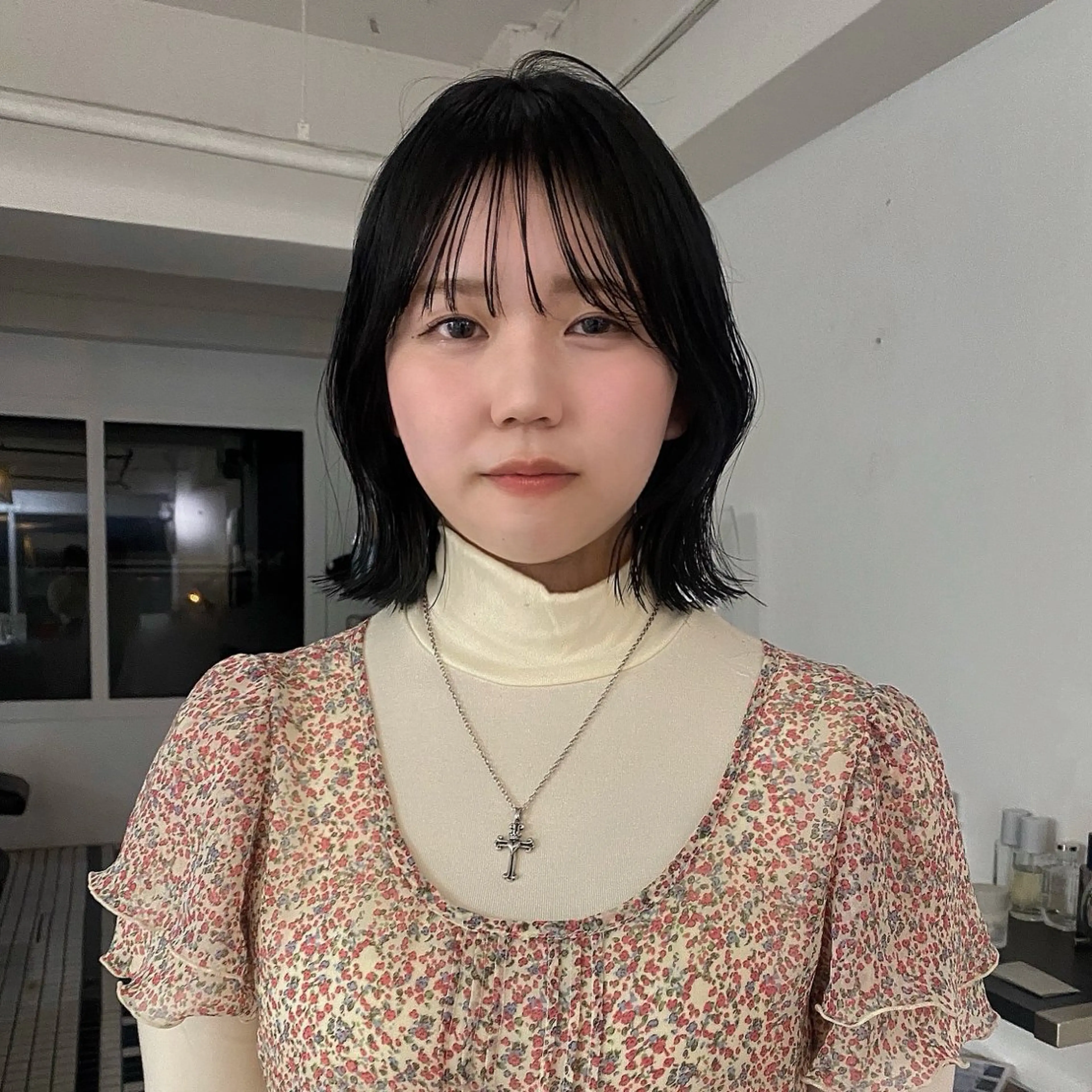 ミディアム カット ヘアカラー トリートメント ヘッドスパ hair salon 束sok所属・ナホ/ハイトーン/ ブリーチ/ヘッドスパのヘアスタイル