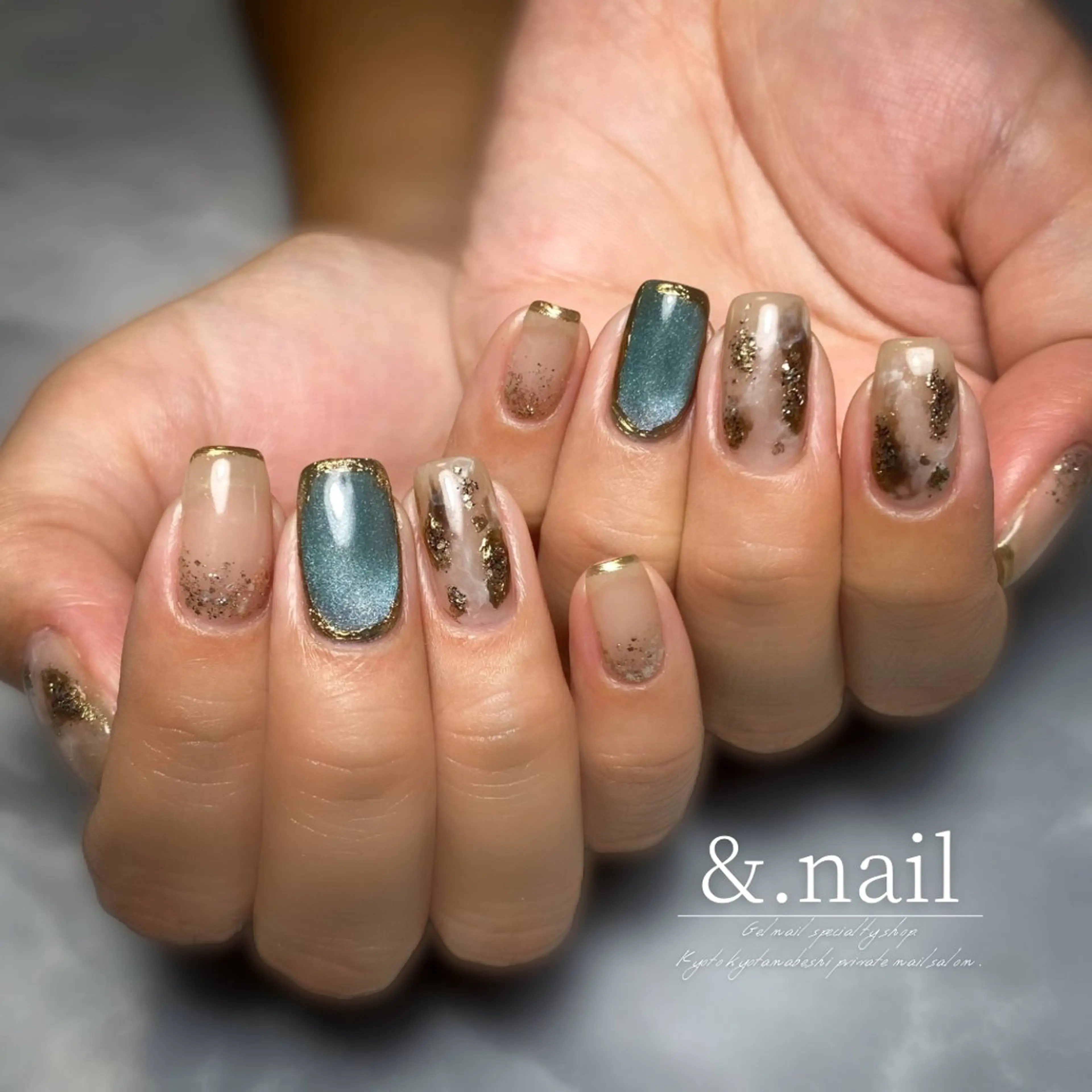 ネイル アニマル柄 グリーン 春ネイル ホワイト ハンドネイル &.nail/ ニュアンス/持込み可のネイルデザイン