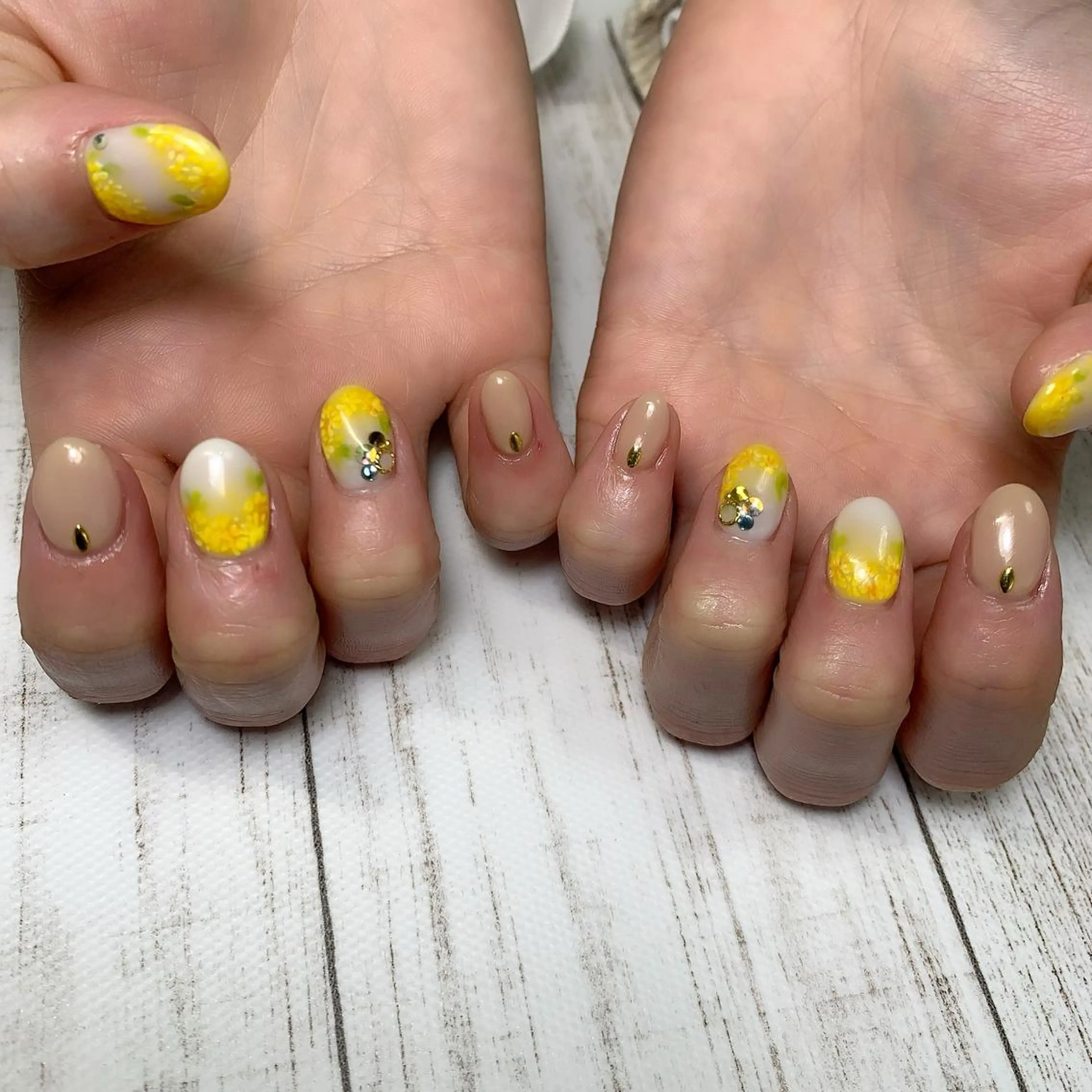 ネイル es nailのネイルデザイン