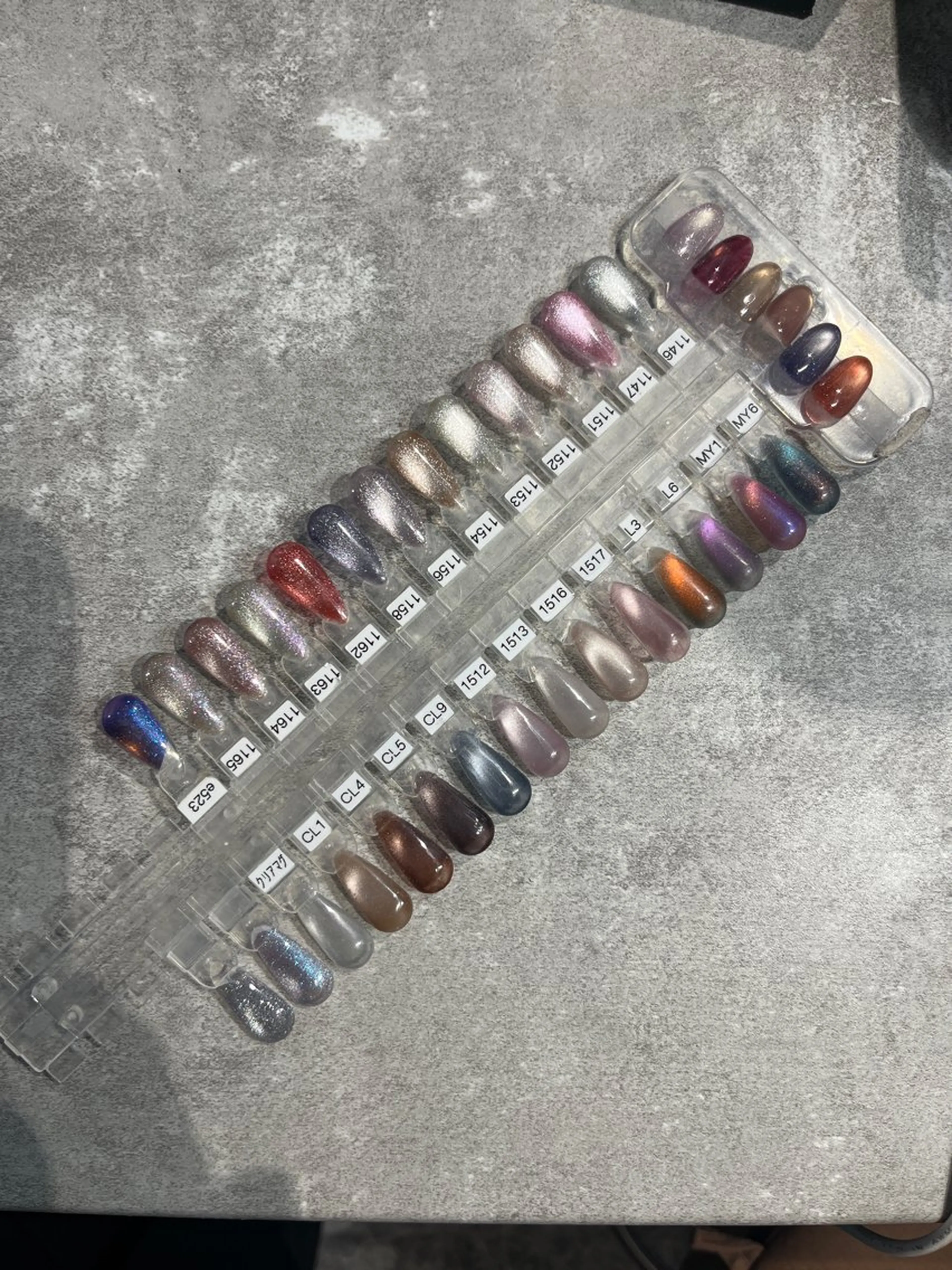 ネイル マグネットネイル ハンドネイル 岩崎 みわのネイルデザイン