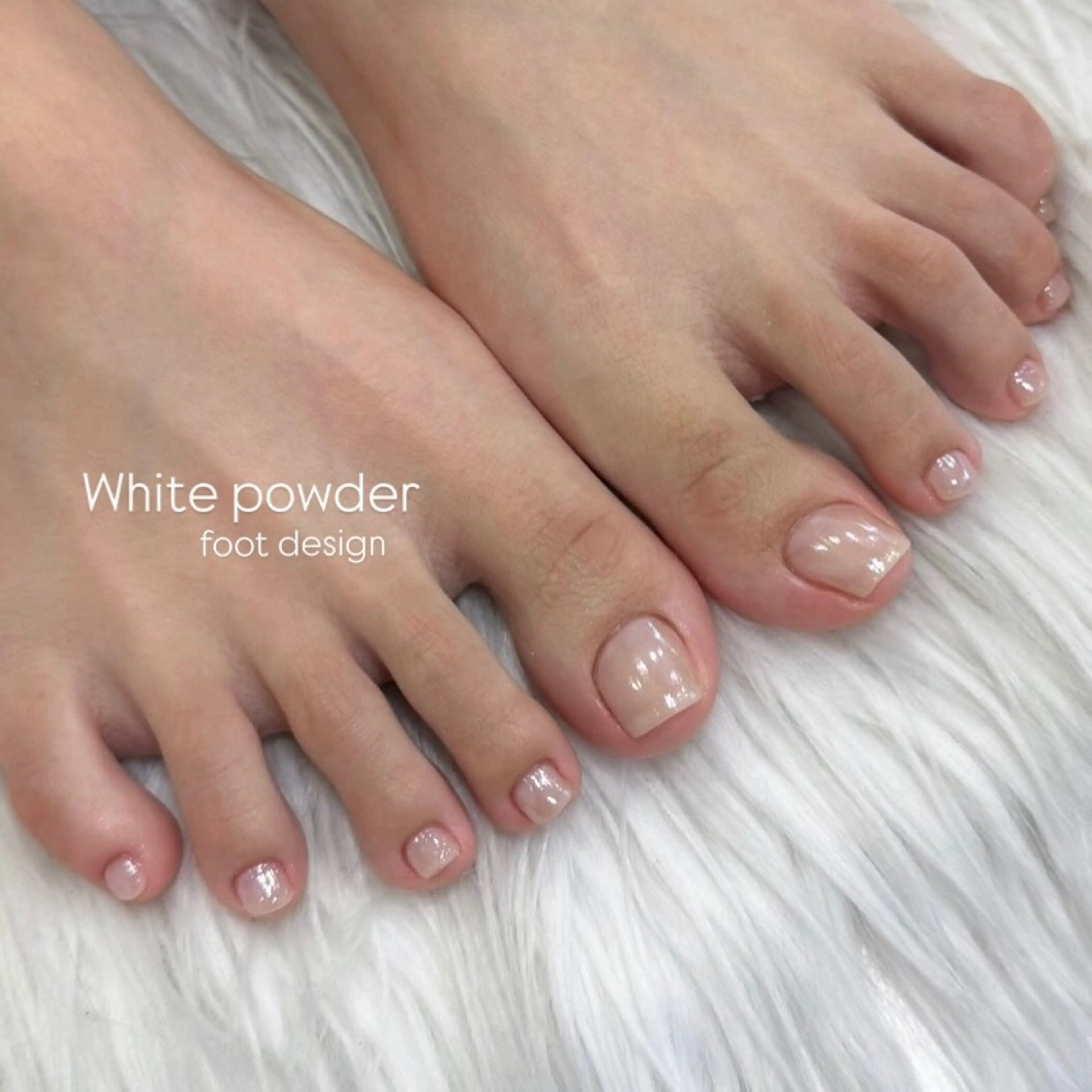ネイル ホワイト フットネイル richeri beautyのエステ・リラクイメージ