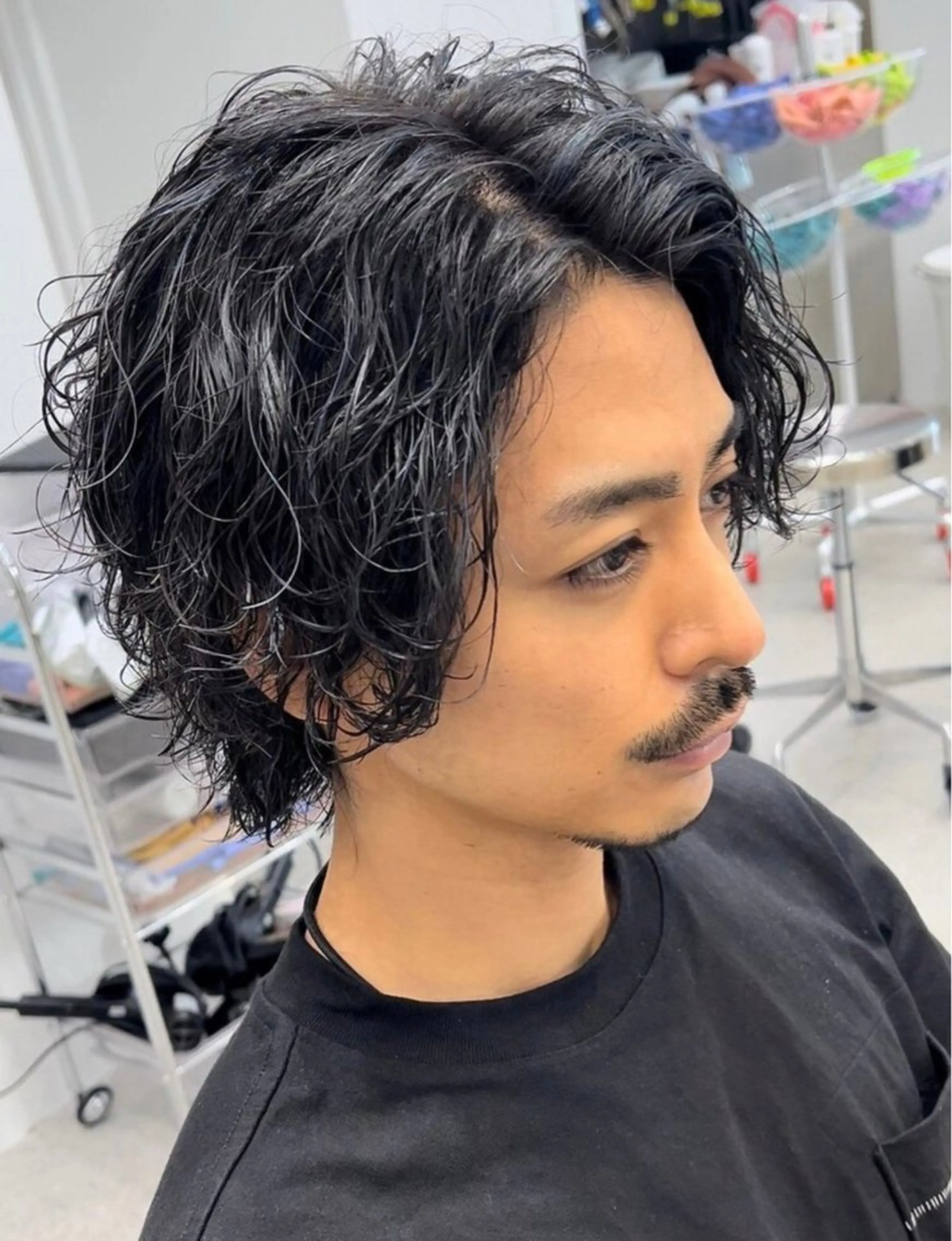 ショート カラー パーマ メンズ キッズ メンズパーマ 波巻きパーマ 栄💗メンズパーマ｜ ハイトーン｜haruのヘアスタイル