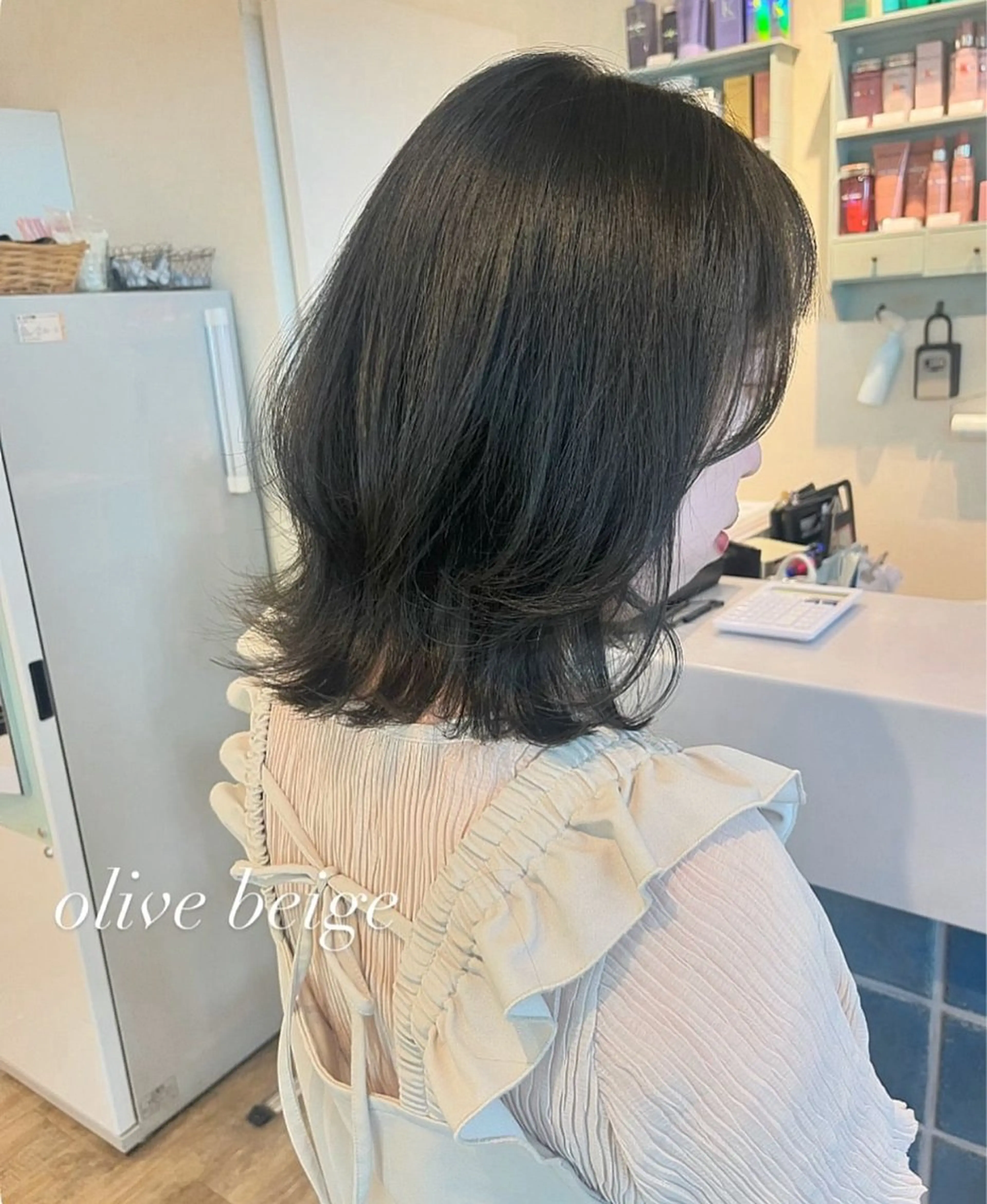 ミディアム ボブレイヤー ミディアムレイヤー ボブ レイヤーカット カット ヘアカラー トリートメント N°+aero 🤍ユメのヘアスタイル