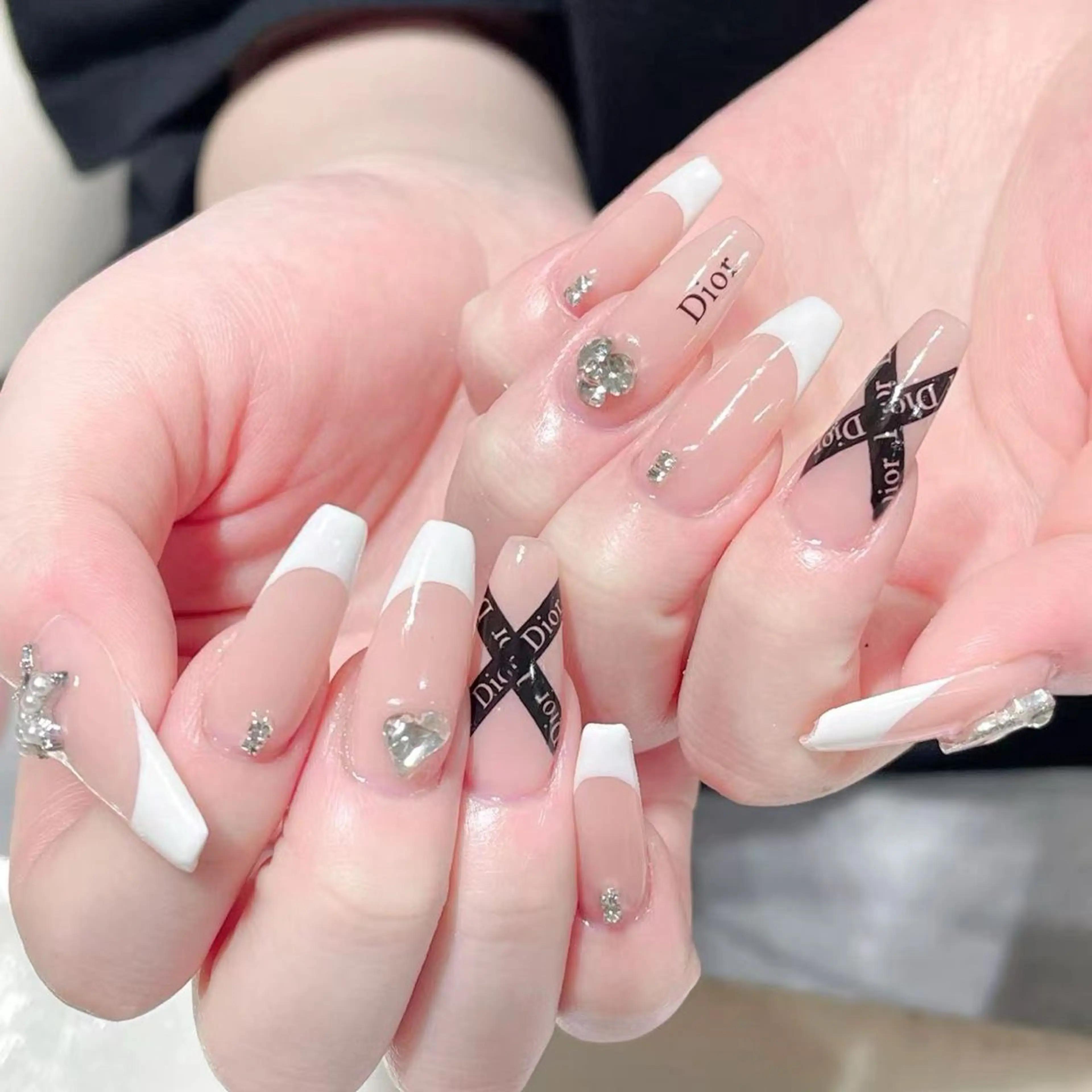 ネイル ハンドネイル Queens マオのネイルデザイン