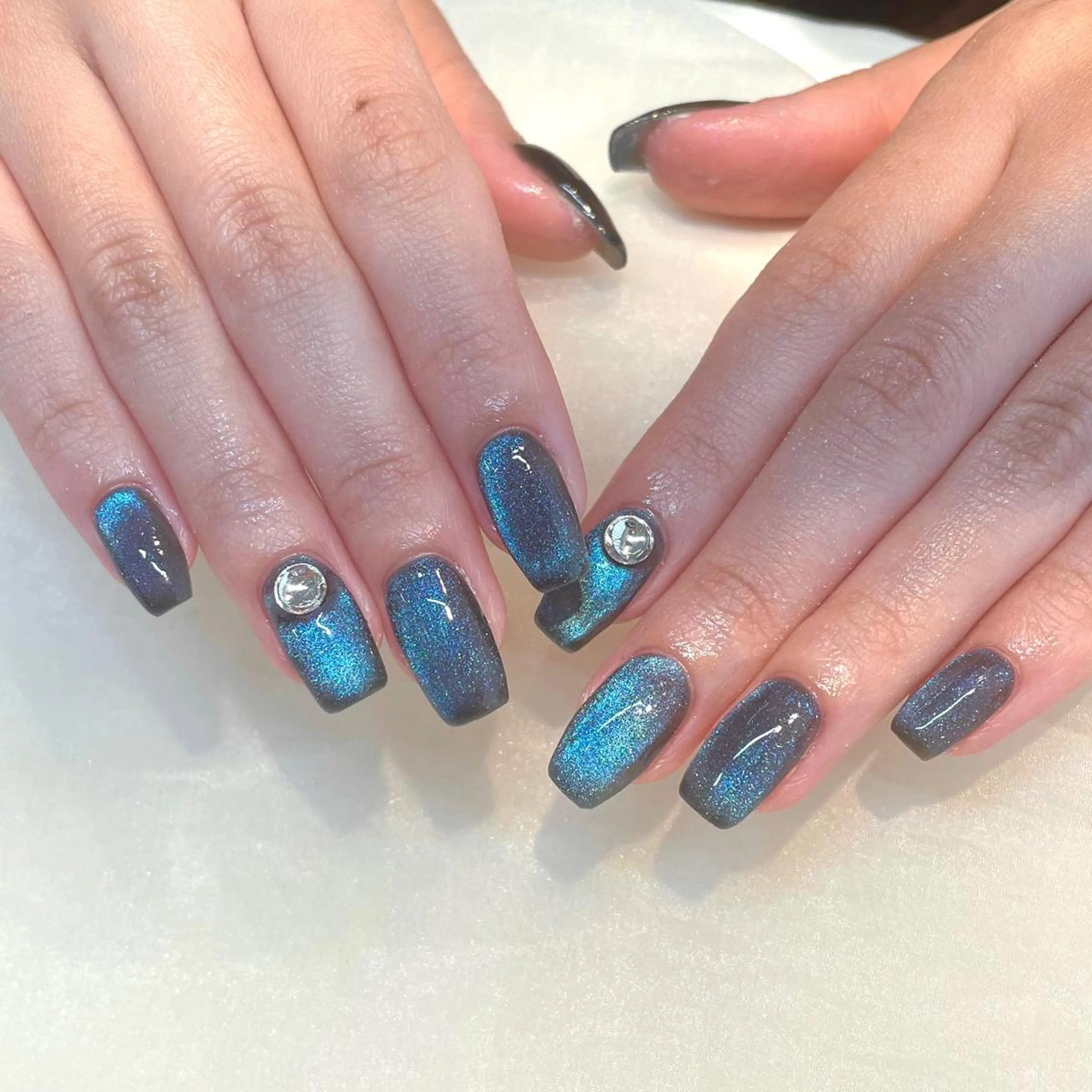 ネイル マグネットネイル ハンドネイル 新井 ひなののネイルデザイン