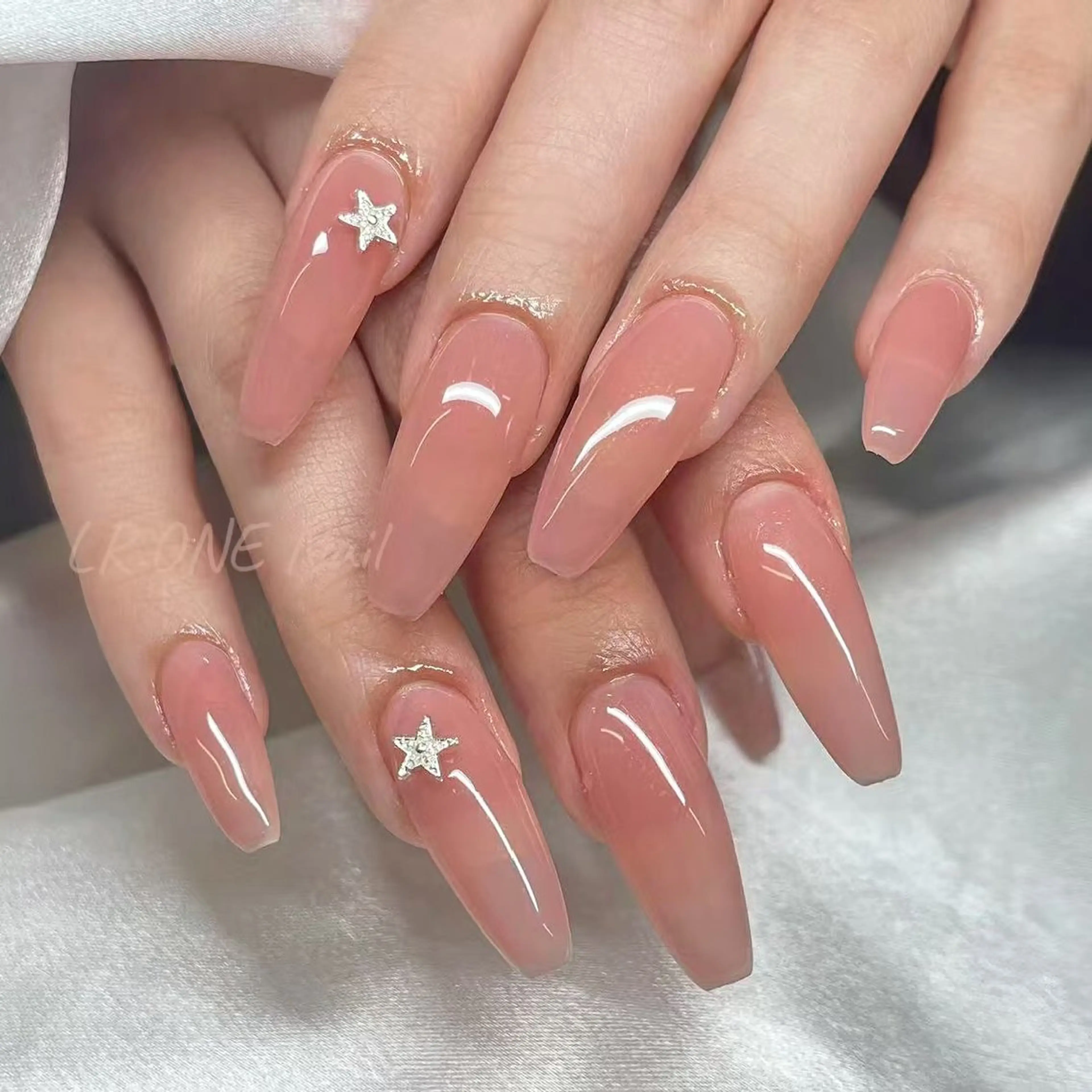 ネイル LR.ONE ヨウのネイルデザイン