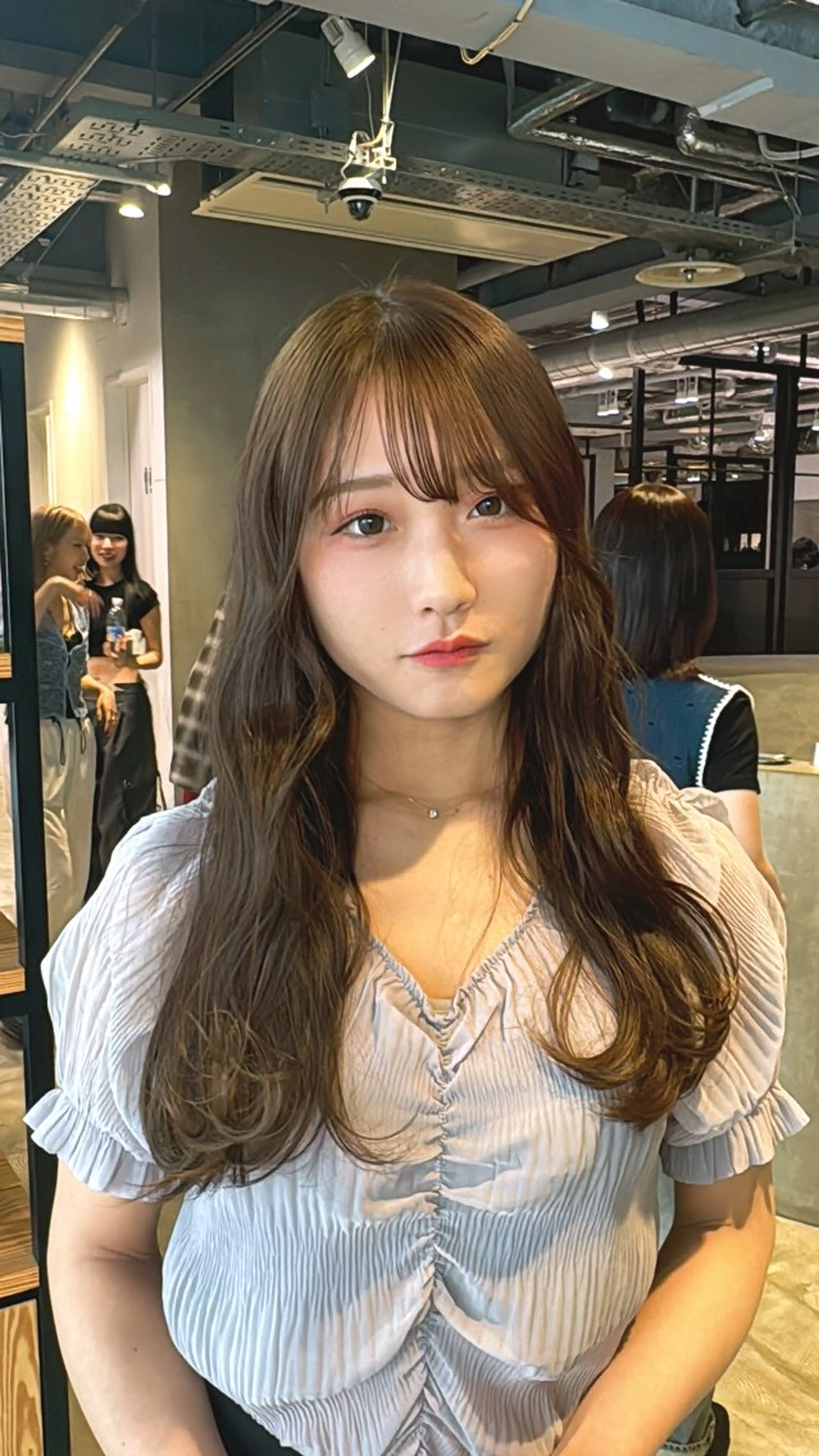 カラー ブリーチ 透明感カラー ダブルカラー ブリーチなしカラー 派手髪デザイン なかむらるか🐬💞のヘアスタイル