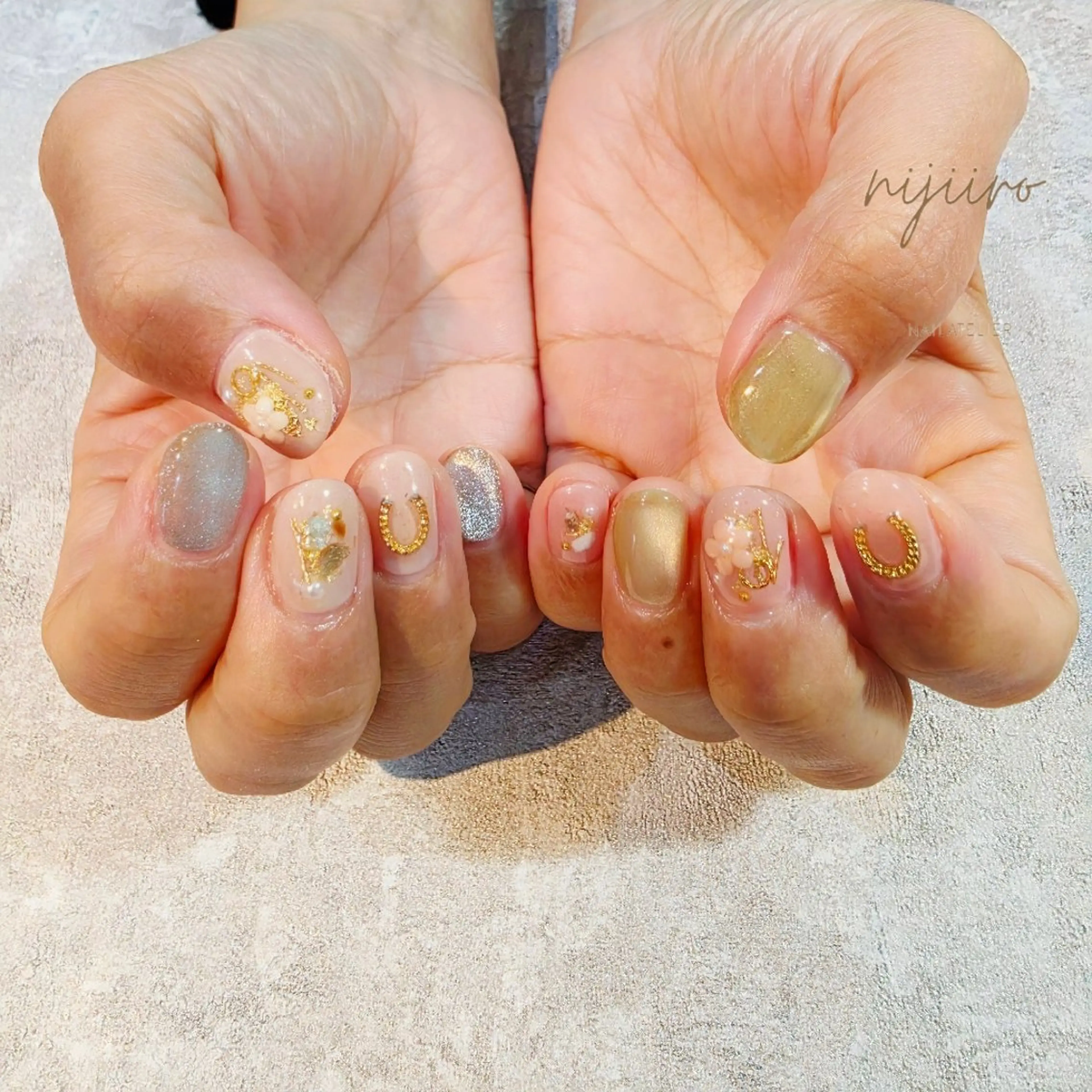 ネイル ハンドネイル nailatelier nijiiro.所属・nijiiro🌈 サトウのネイルデザイン