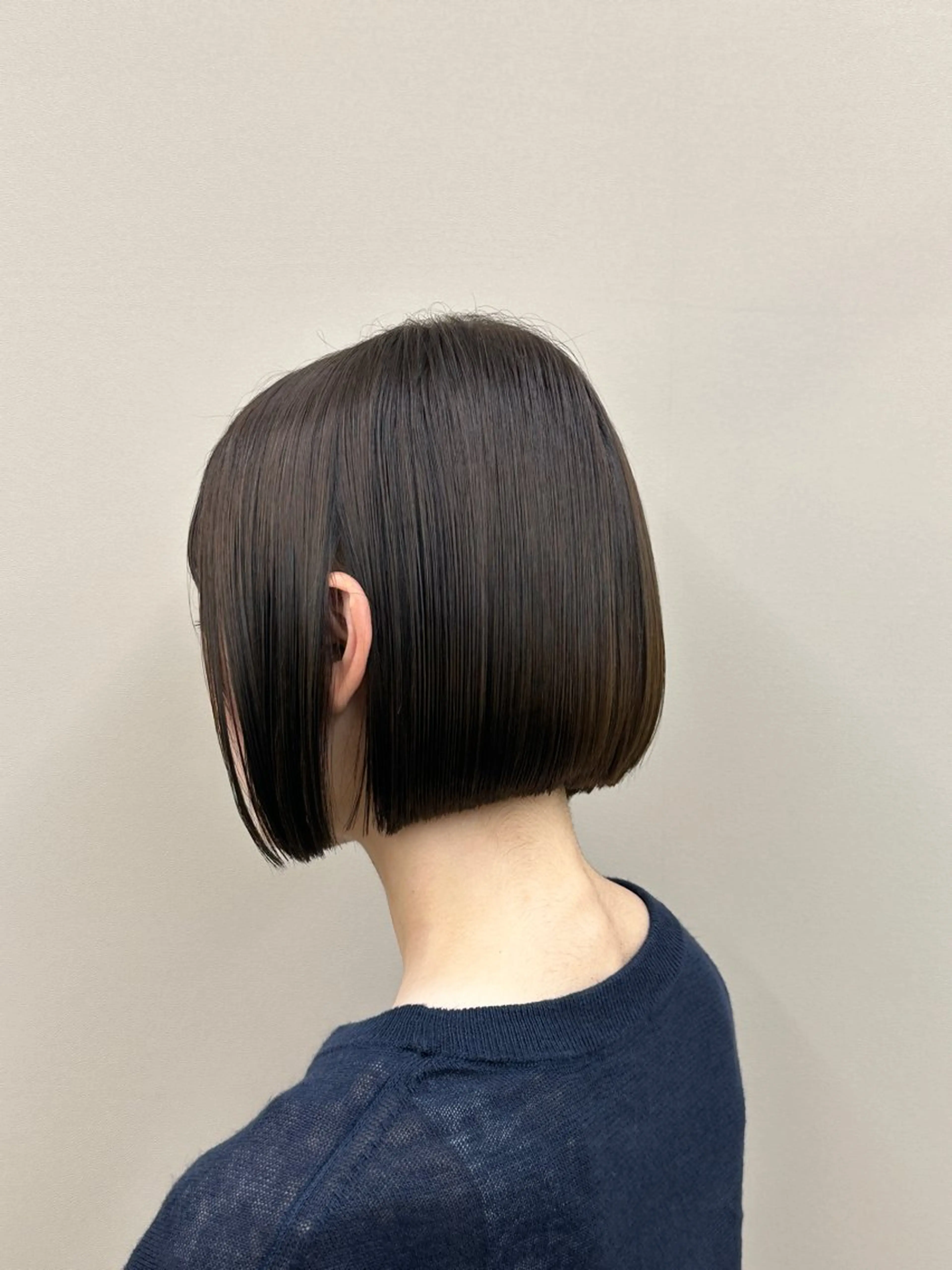 ショート カラー ボブ 高槻裕二 ショートボブ縮毛矯正のヘアスタイル