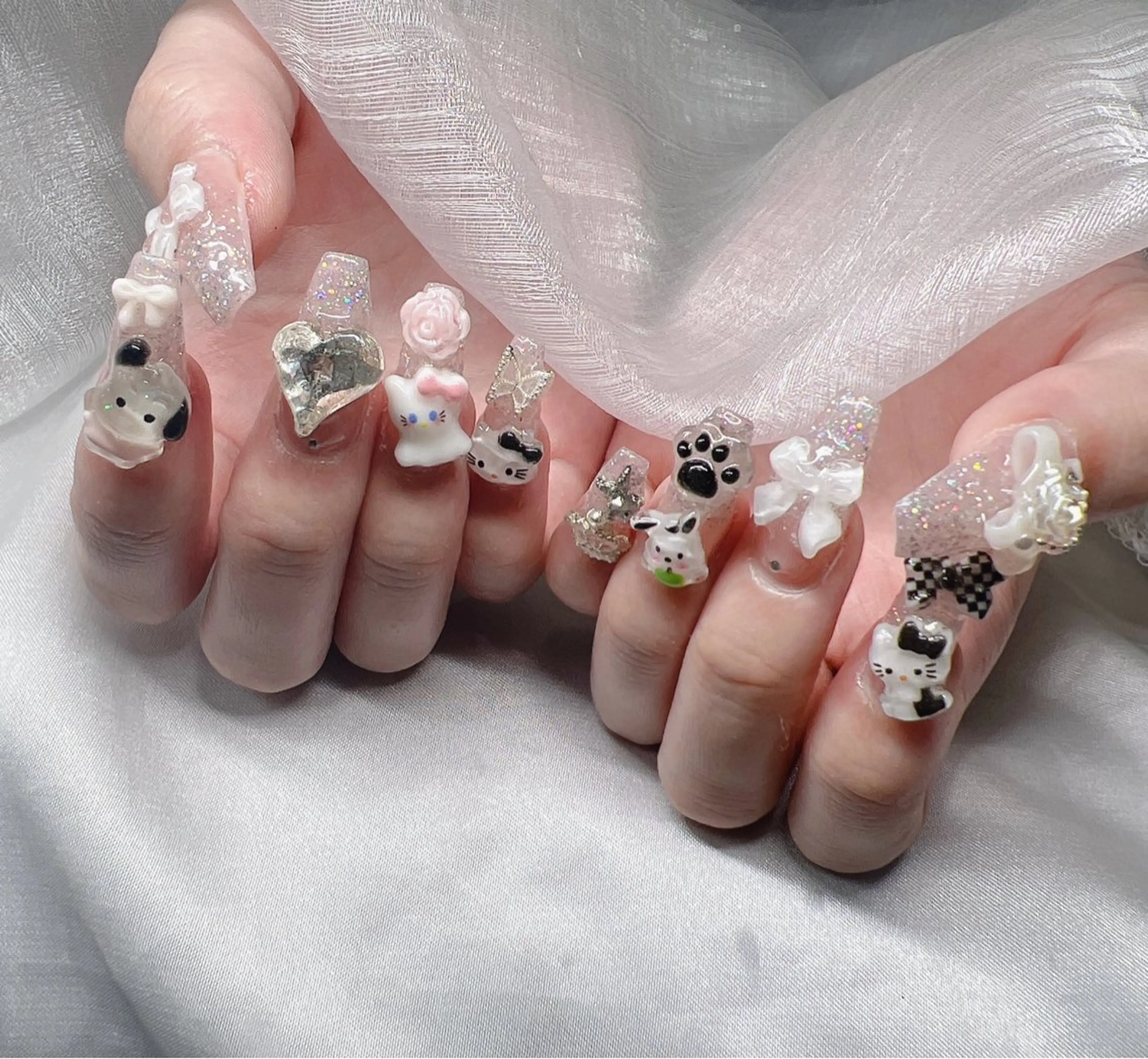 ネイル 長さ出し グラデーション 卒業式 キラキラネイル マグネットネイル ハンドネイル Lee Nailsのネイルデザイン