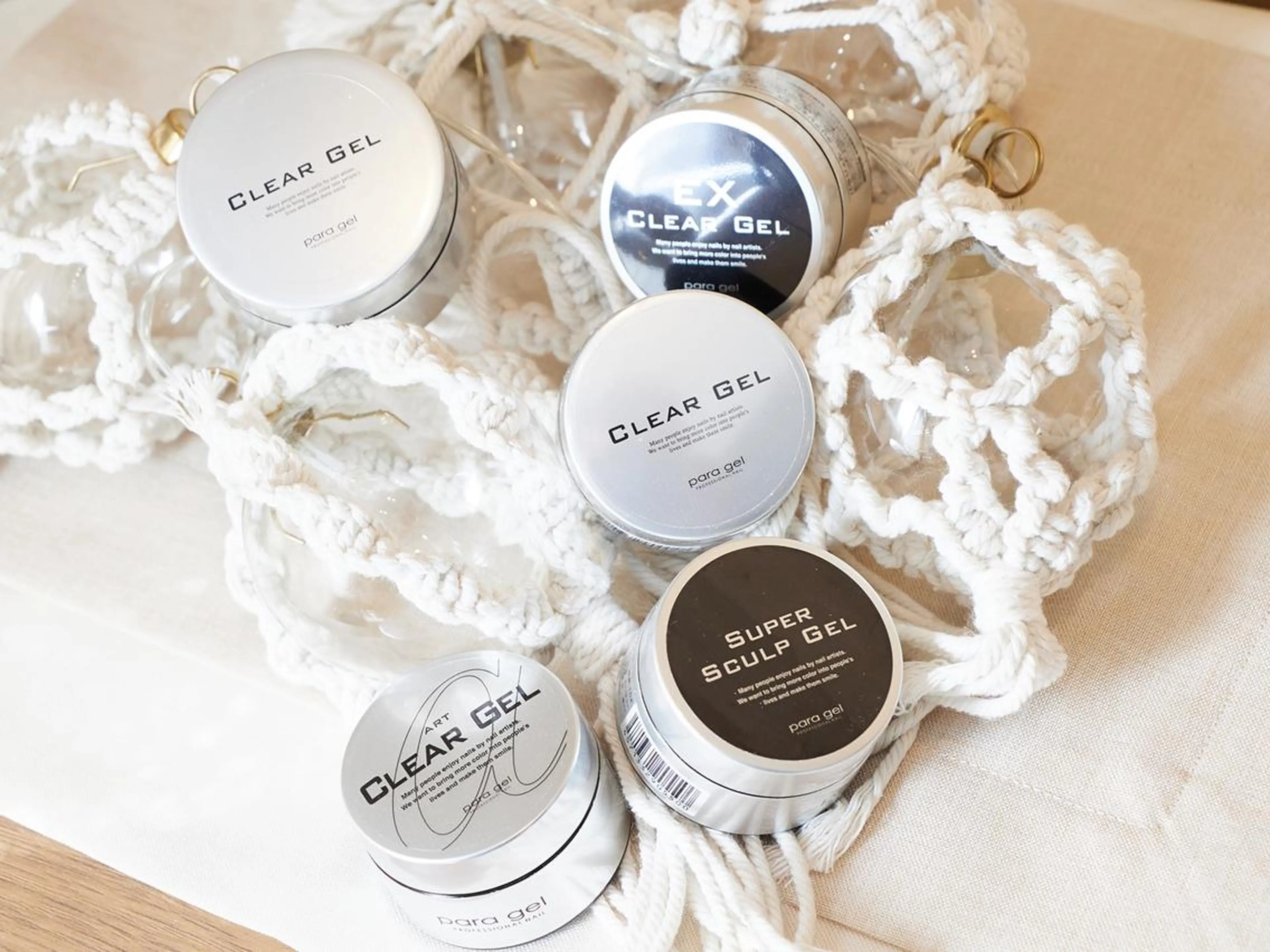 ネイル フレンチネイル ジェルネイル グラデーション マグネットネイル ミラーネイル ハンドネイル 【パラジェル認定】 newiネイル京橋のネイルデザイン