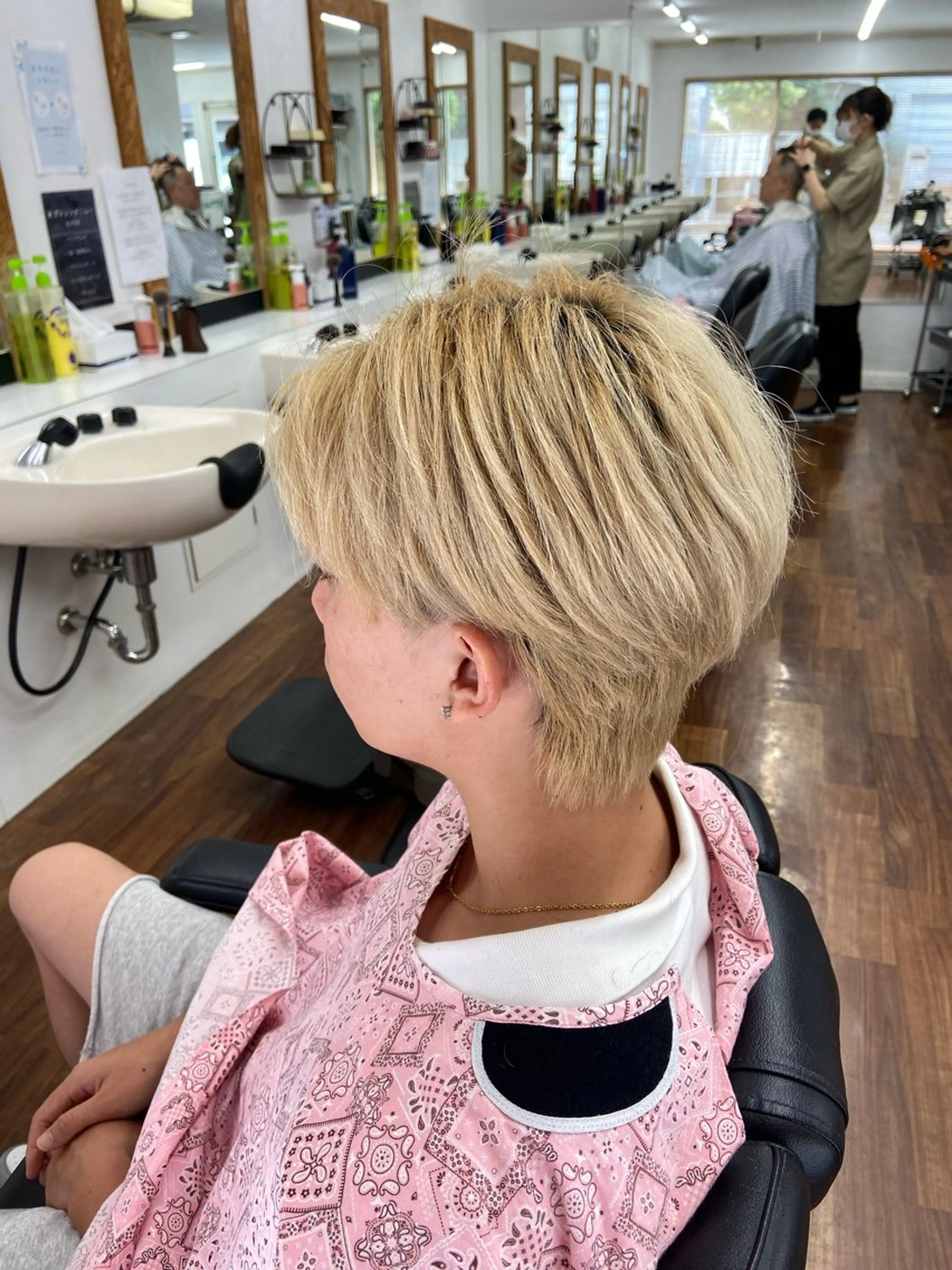 メンズ メンズ韓国風 メンズウルフカット ウルフカット カット 理容室レオン所属・町田 尚樹のヘアスタイル