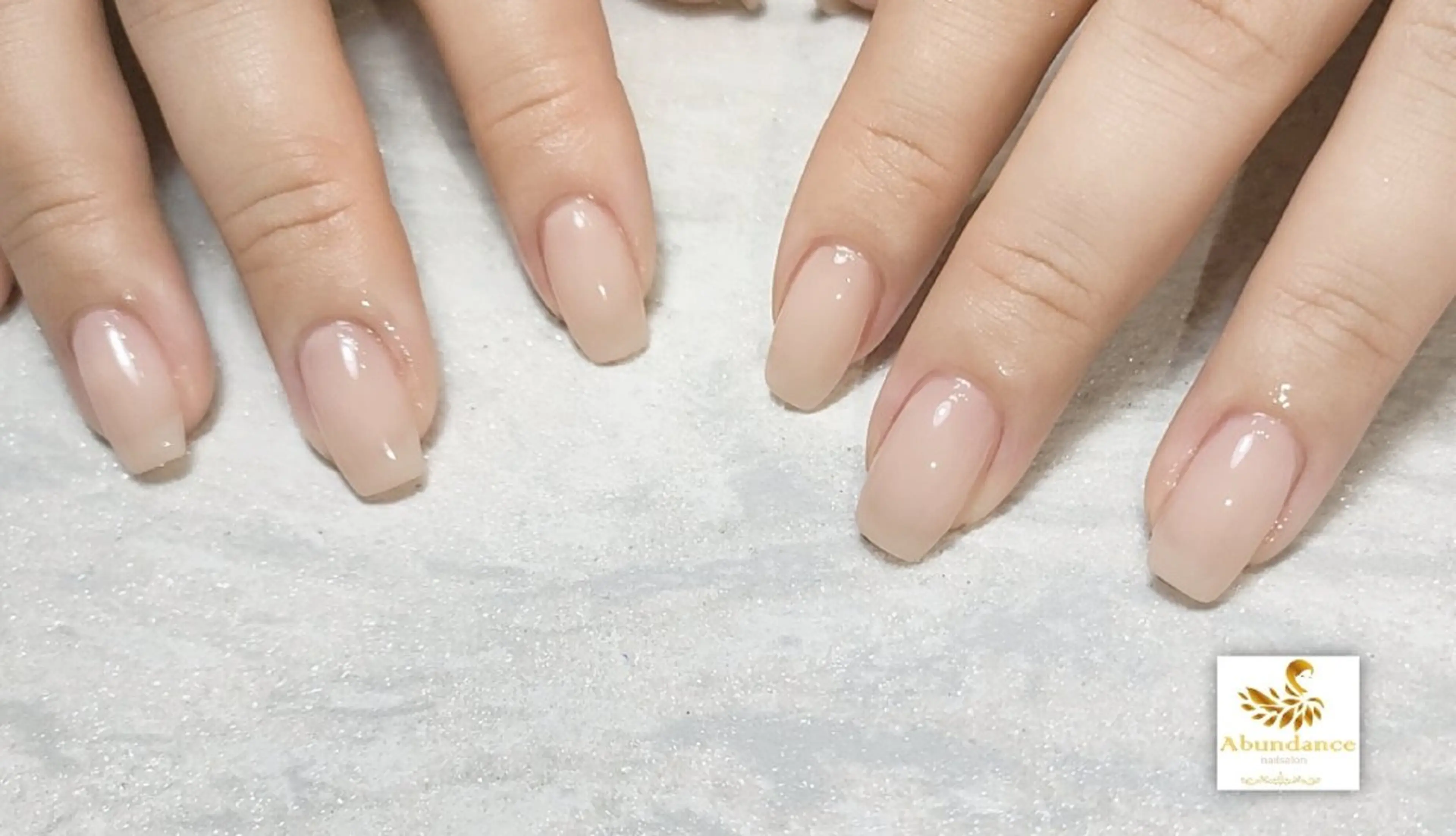 ネイル オフィスネイル ハンドネイル 完全予約制個室サロン Abundancesのネイルデザイン
