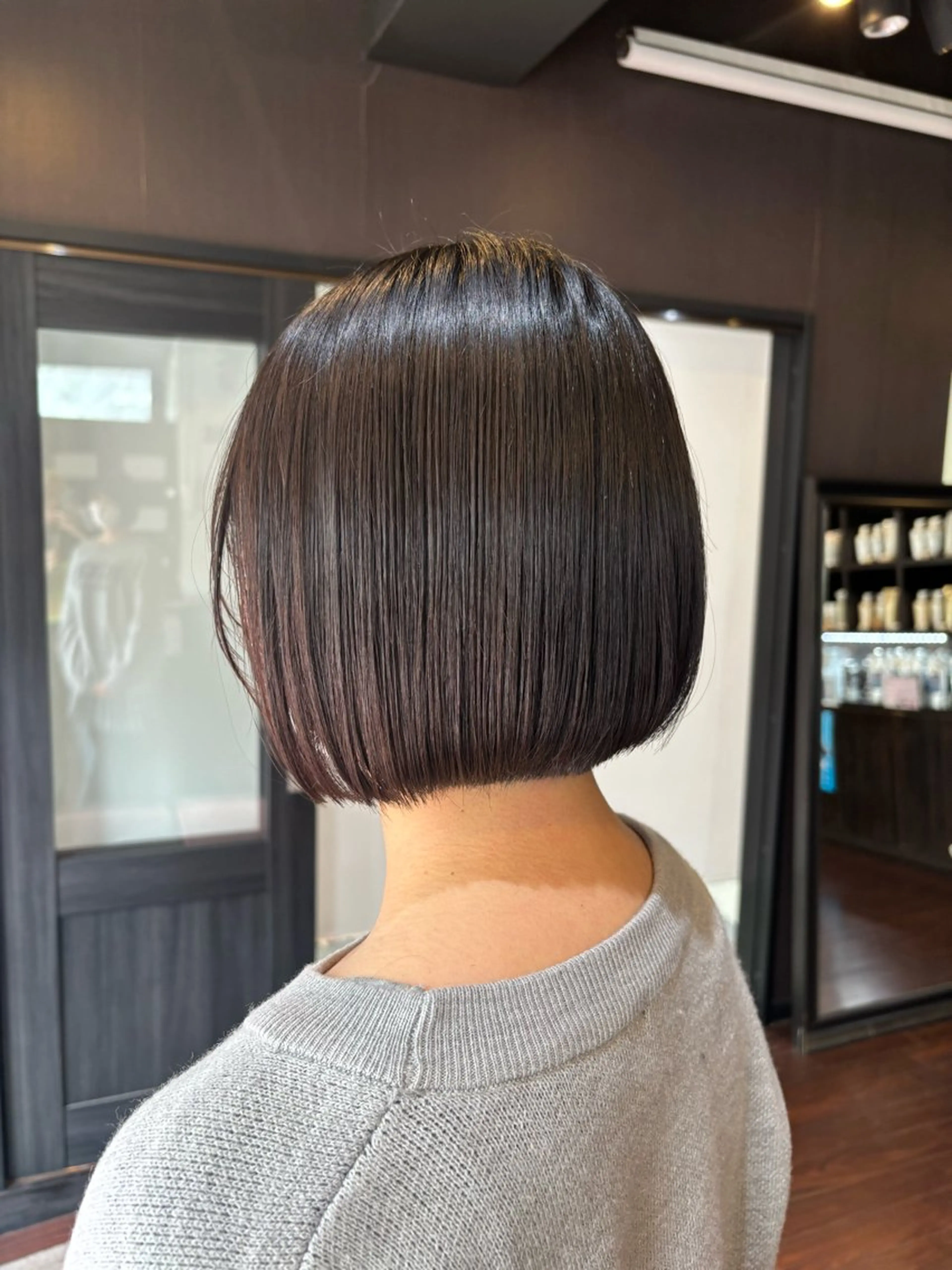 ショート ワンレンボブ ボブ Noa/レイヤー カット💖ハイトーンのヘアスタイル