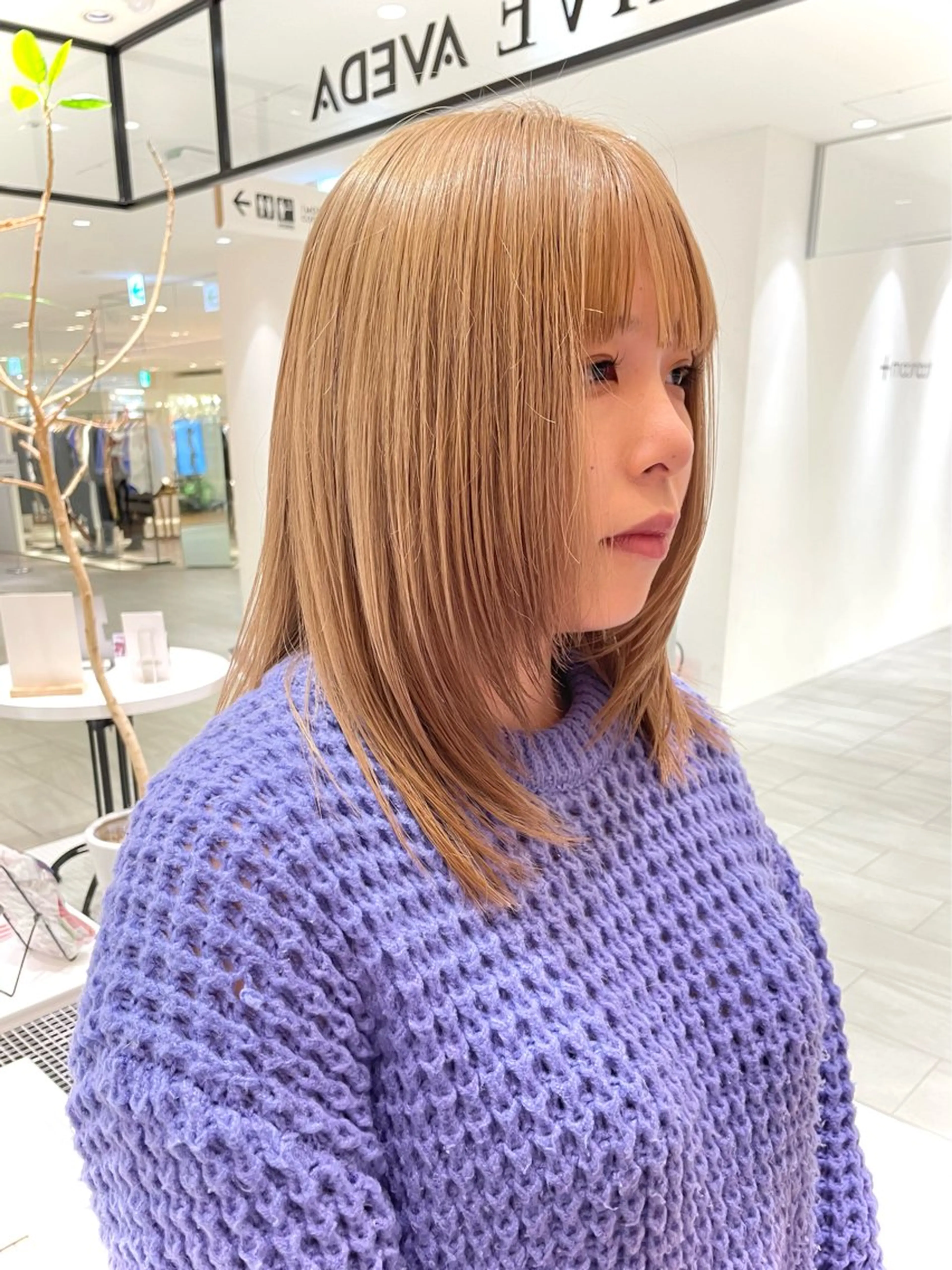 セミロング カラー behive  駅前店所属・菊地 桃花のヘアスタイル