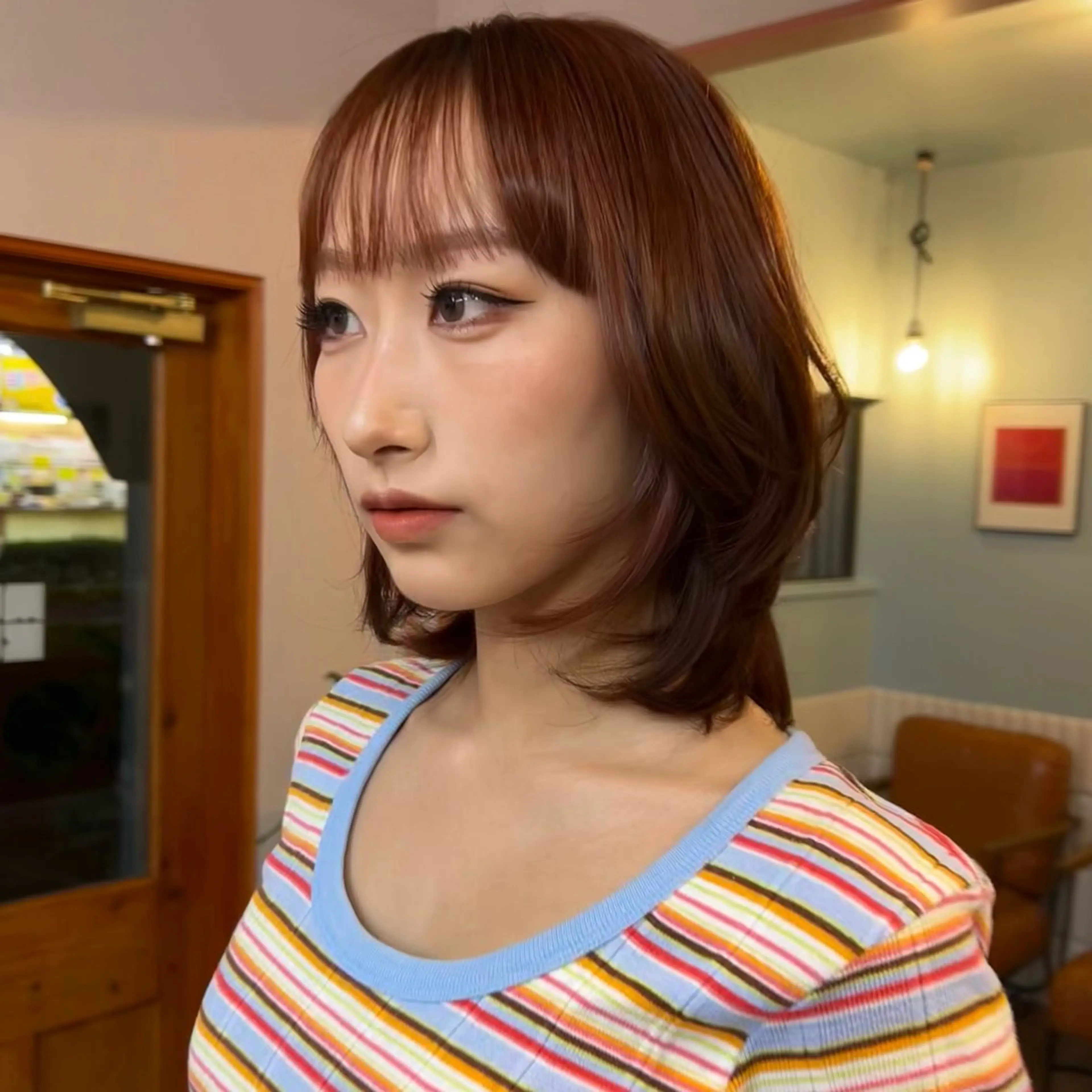 ミディアム カラー ブリーチ ダブルカラー ブリーチなしカラー ヘアカラー MUKU 市川 莉花のヘアスタイル