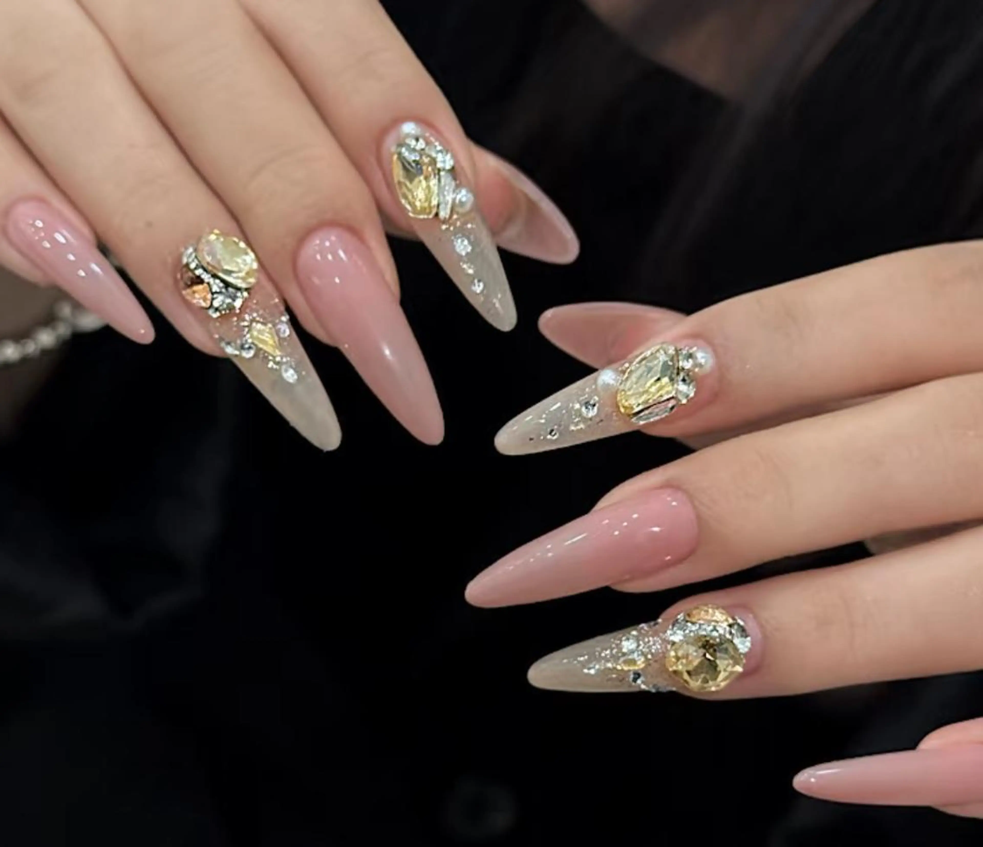 ネイル ハンドネイル 🎀 NaNa_nailのネイルデザイン