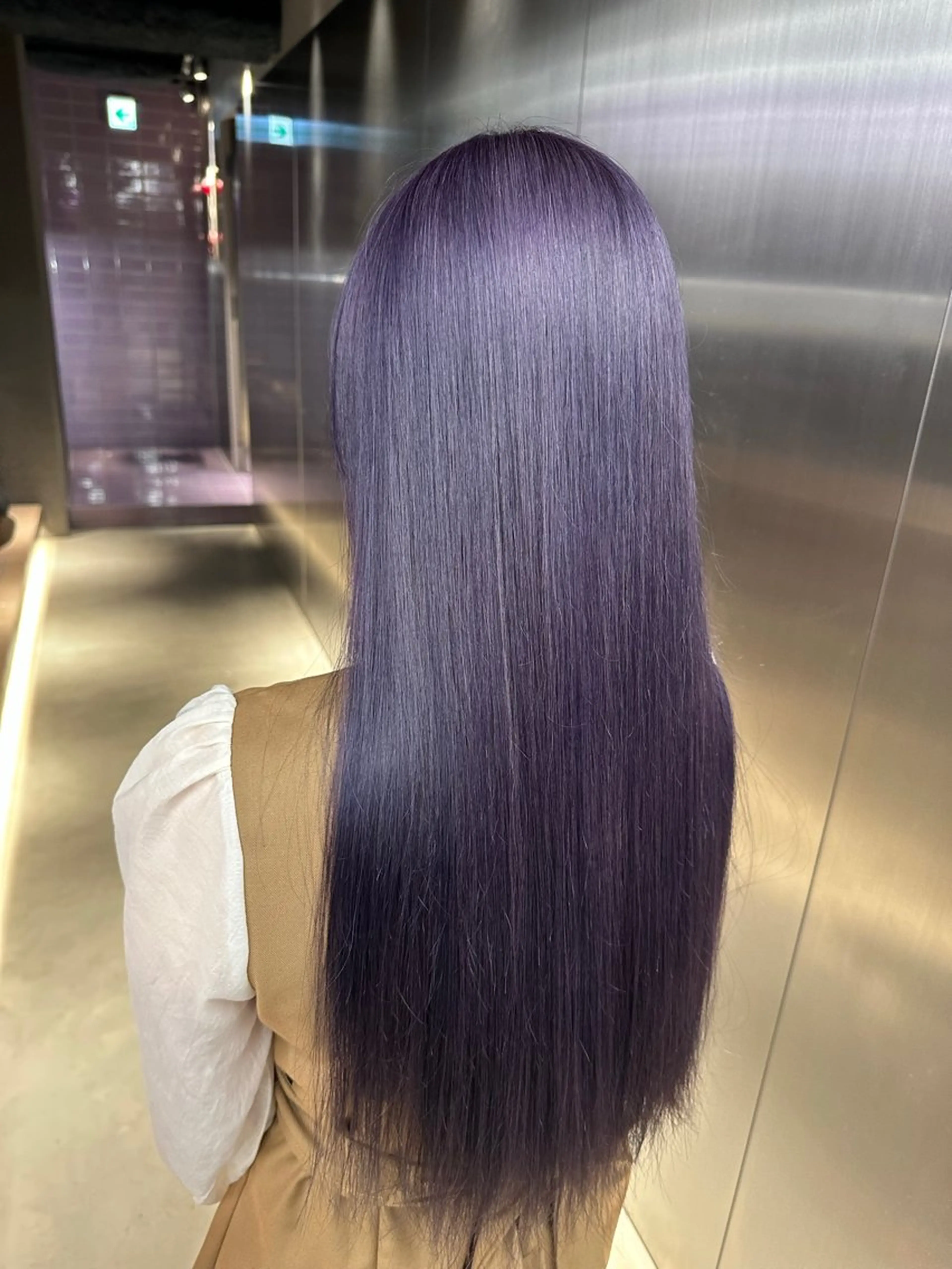 ロング カラー ブリーチ レイヤーカット トリートメント ハイトーン/ 縮毛矯正のヘアスタイル