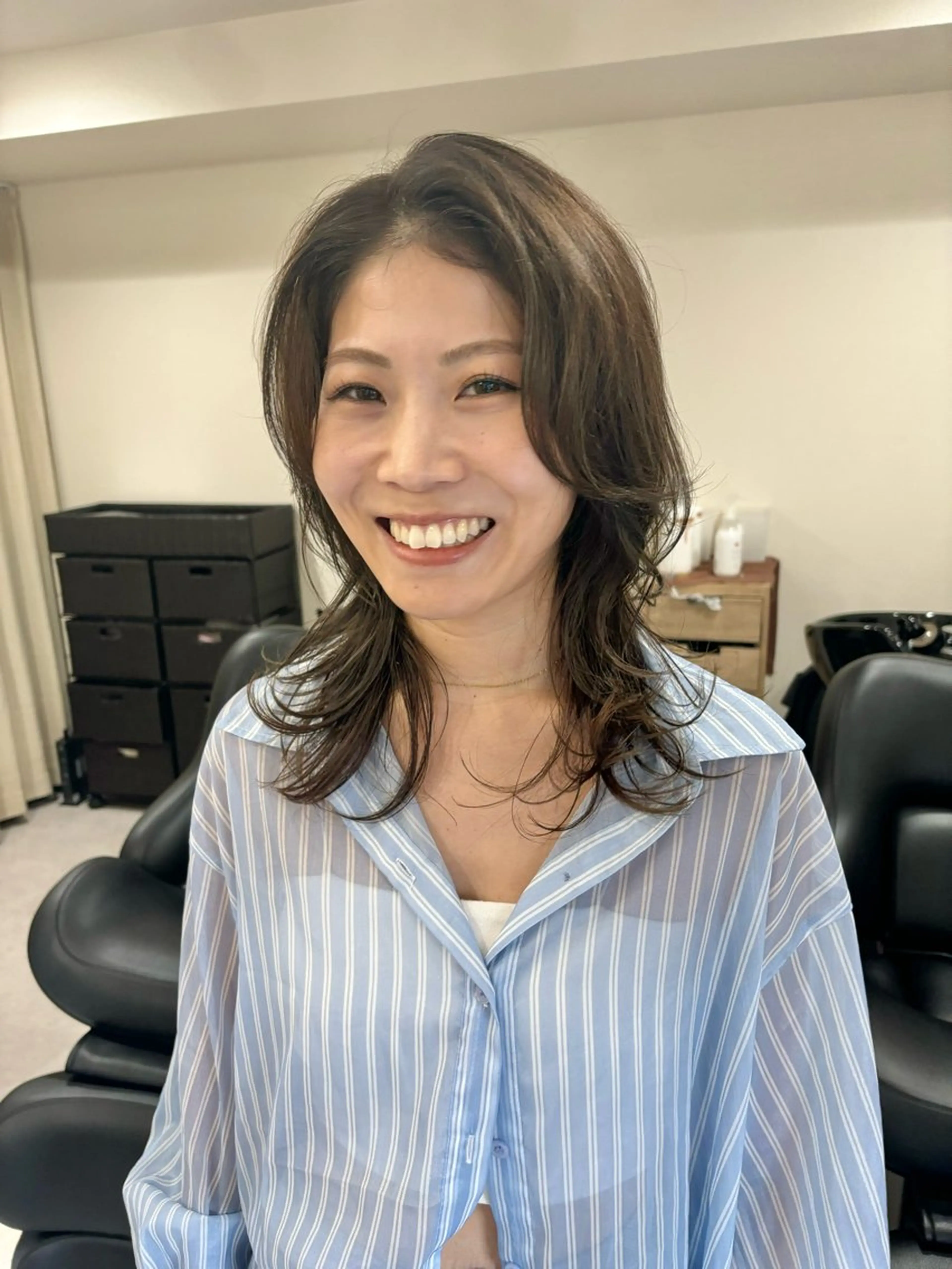 セミロング レイヤーカット icie所属・大阪ヴィーガンサロン KANAKOのヘアスタイル