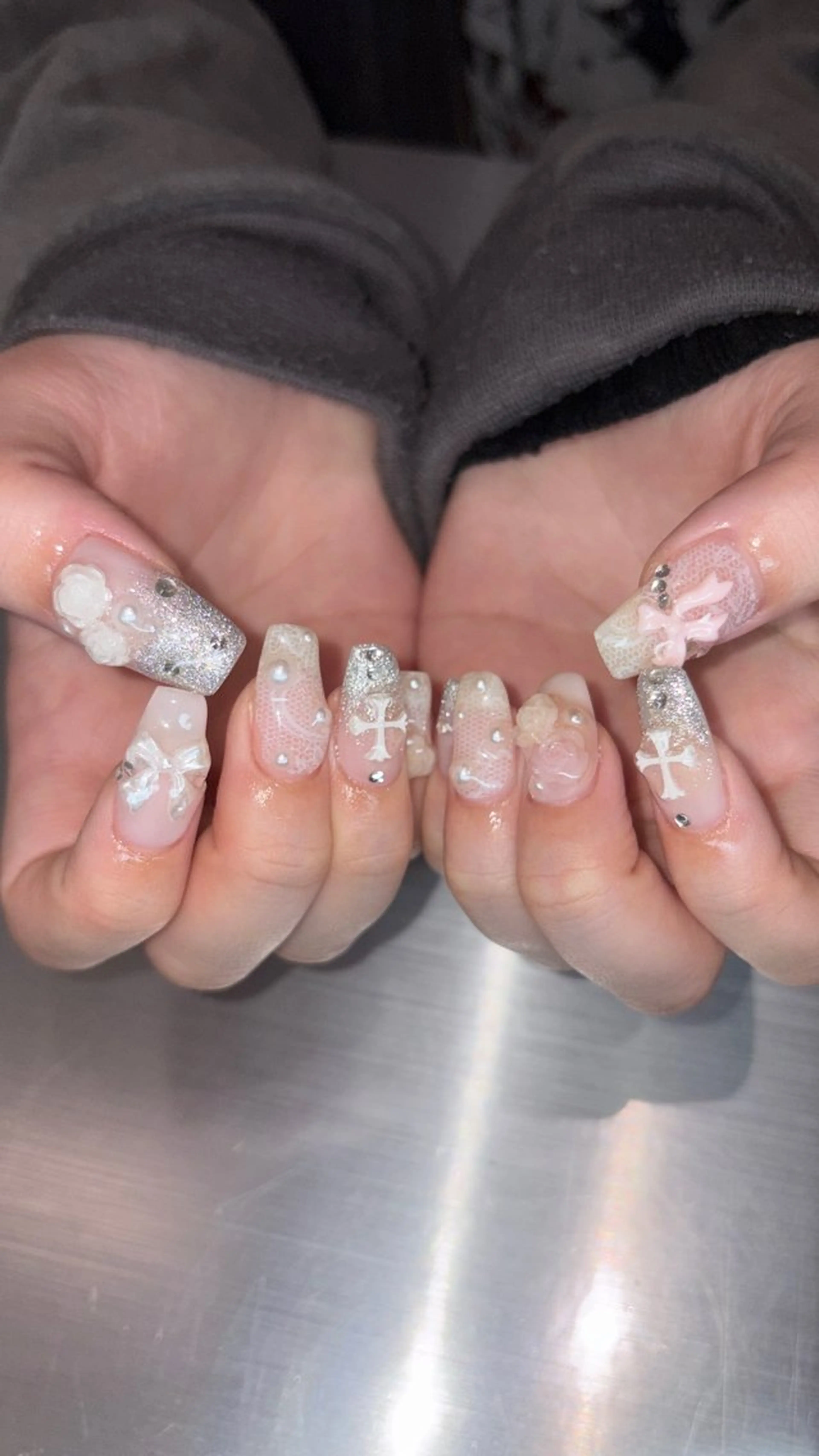 ネイル ハンドネイル 👽個性派ネイル🎀 komachiのマツエク・マツパデザイン