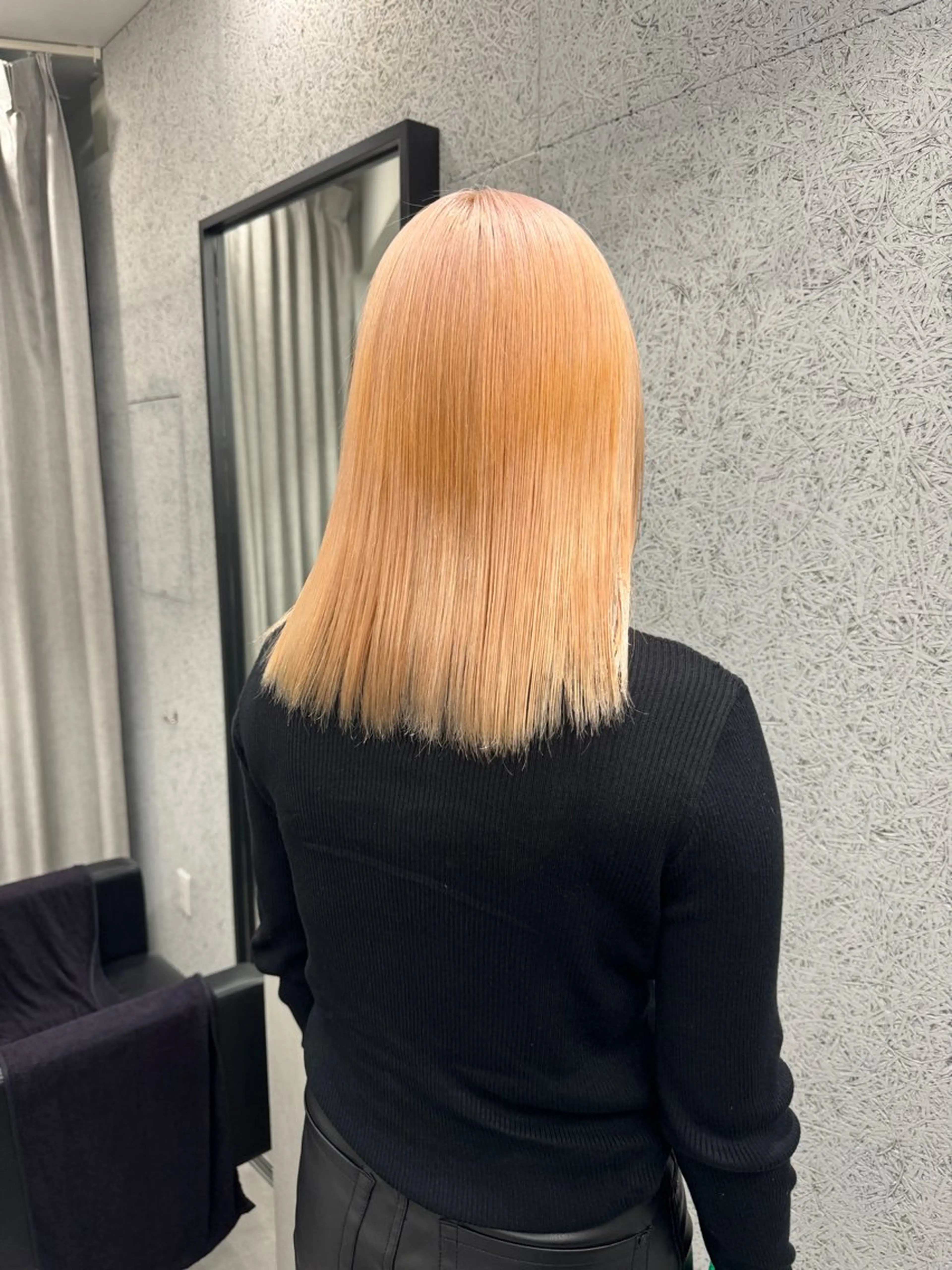 ミディアム カラー ヘアカラー トリートメント laff 新宿所属・ボブ/ケアパーマ/ レイヤー/縮毛矯正のヘアスタイル