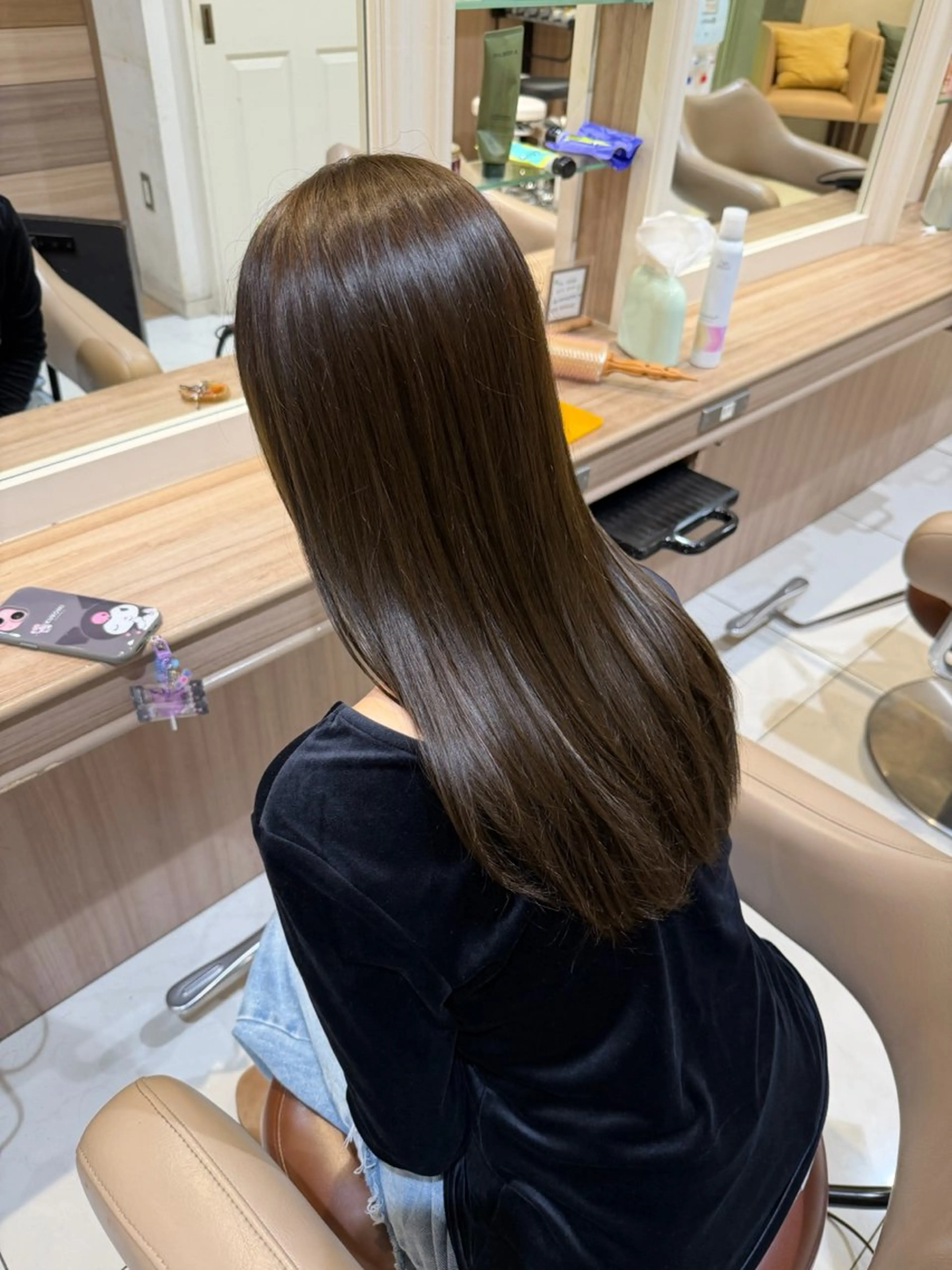 ロング カラー ヘアカラー トリートメント ハイトーンカラー☁️ 西條 楓花のヘアスタイル