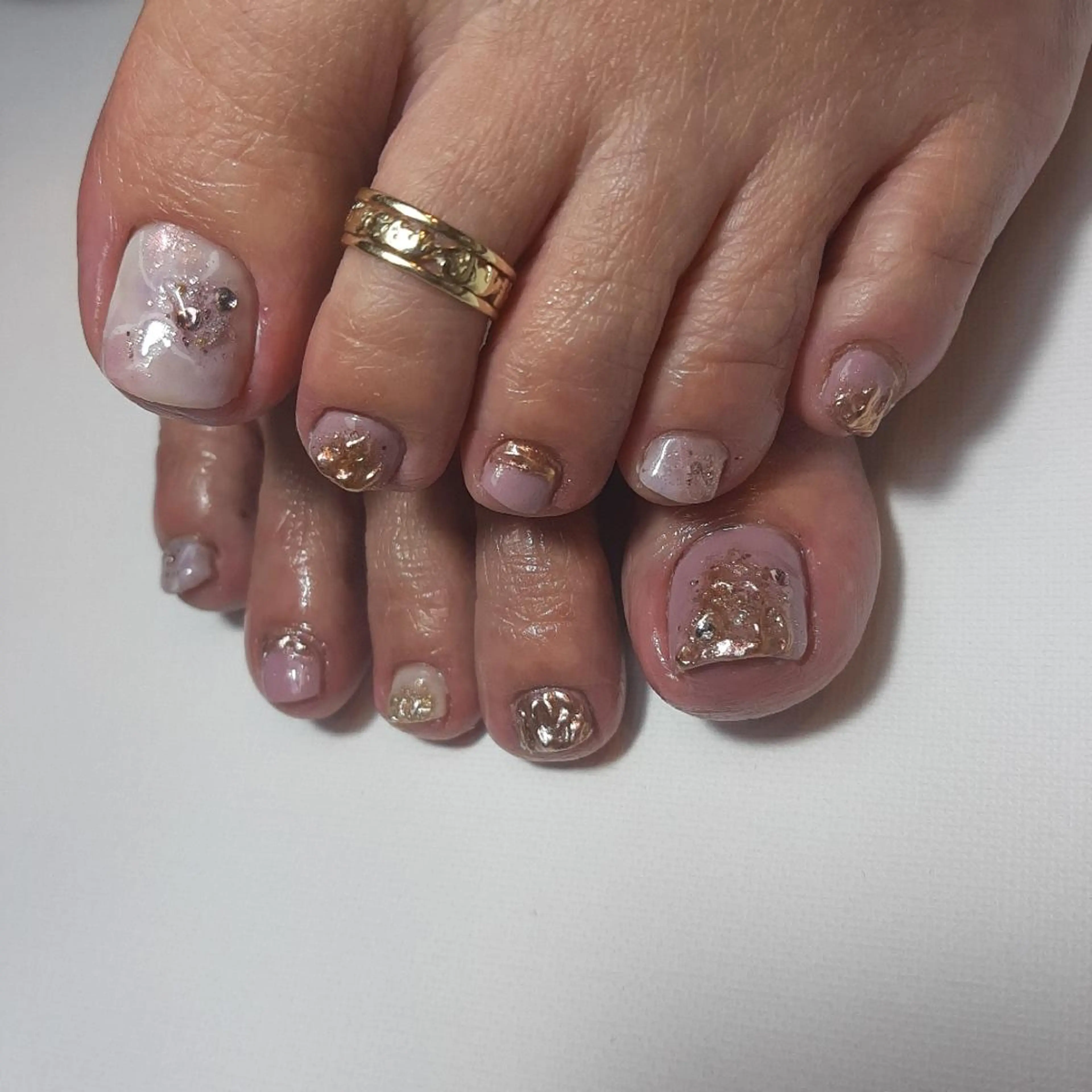 ネイル フットネイル ニュアンスネイル ピンク 冬ネイル クリスマス owlnail /持込みデザイン専門のネイルデザイン